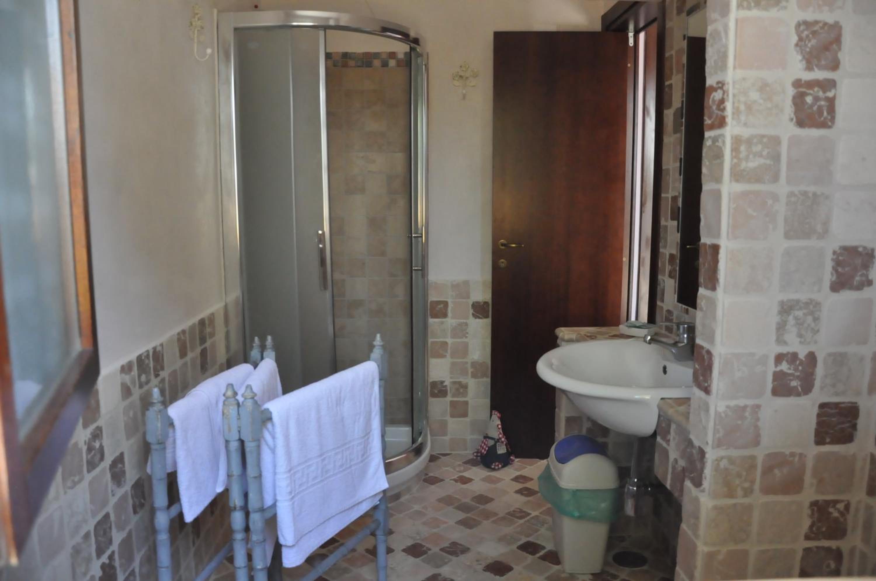 Small Double Room photo 2