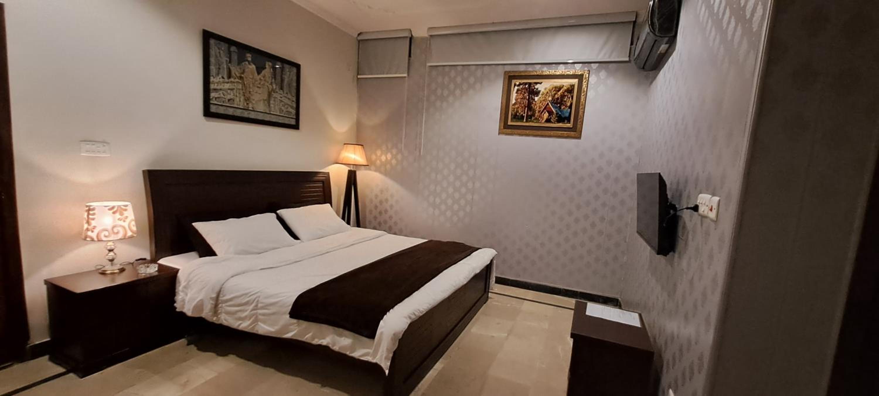 Budget Double Room photo 3