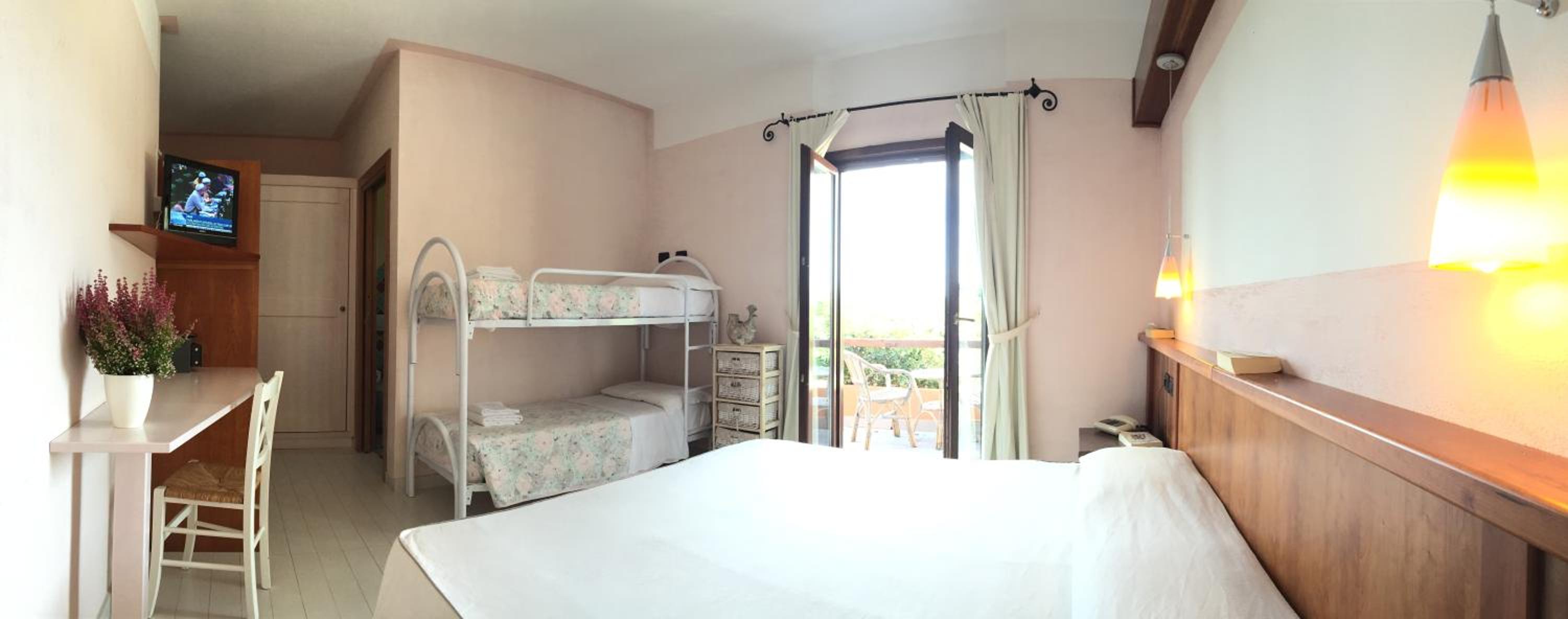Quadruple Room photo 3