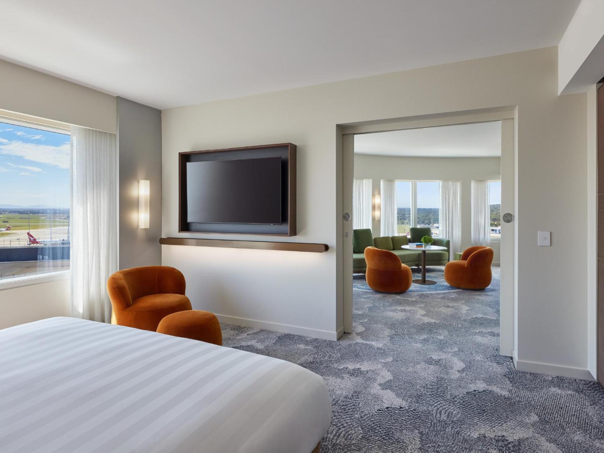 Suite with Spa Bath - Photo 4