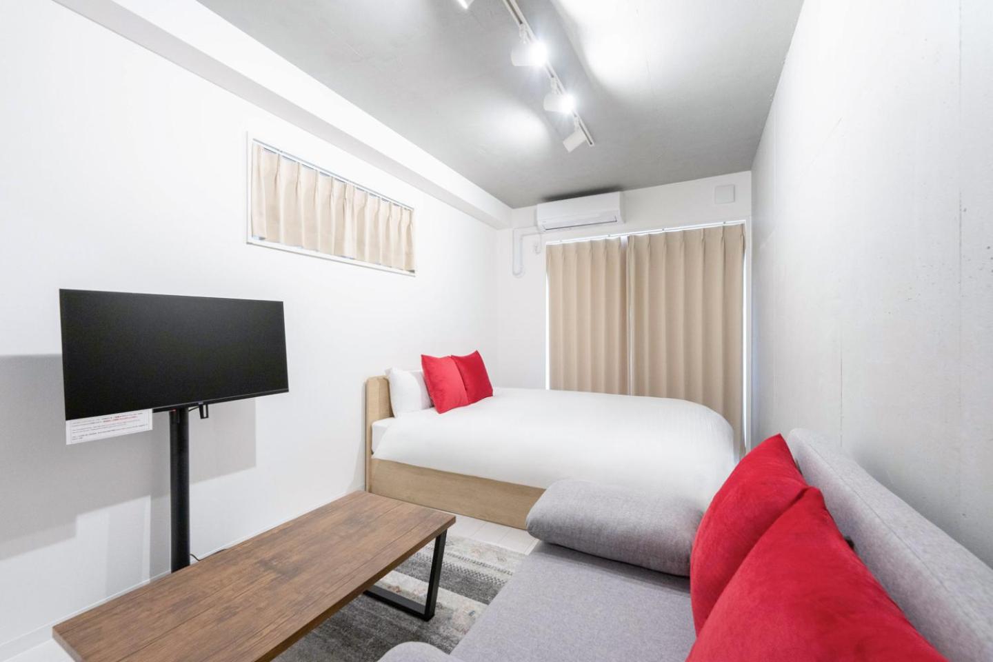 Apartment photo 1