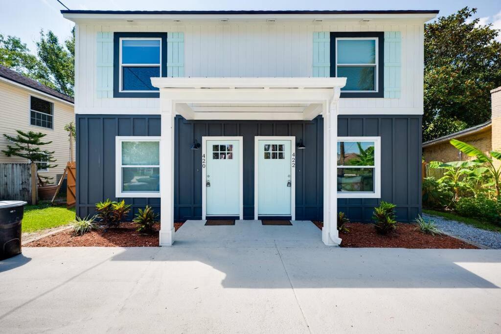 Two-Bedroom House photo 2