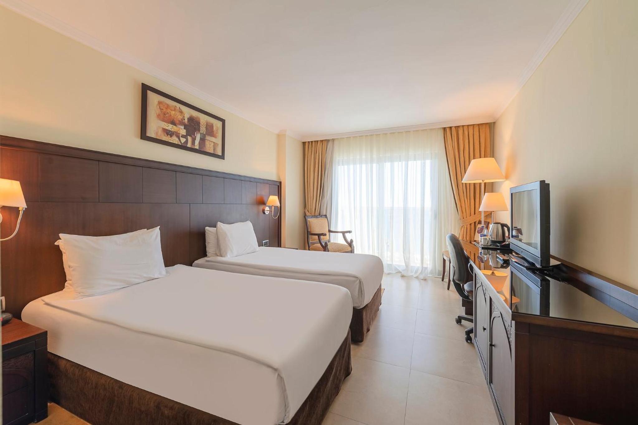 2 Single Beds Standard Sea Front