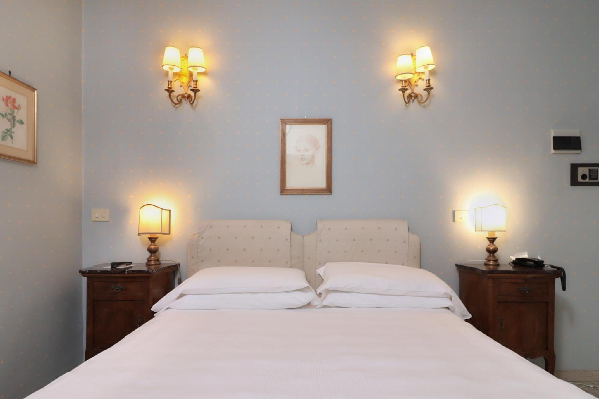 Economy Double or Twin Room photo 2