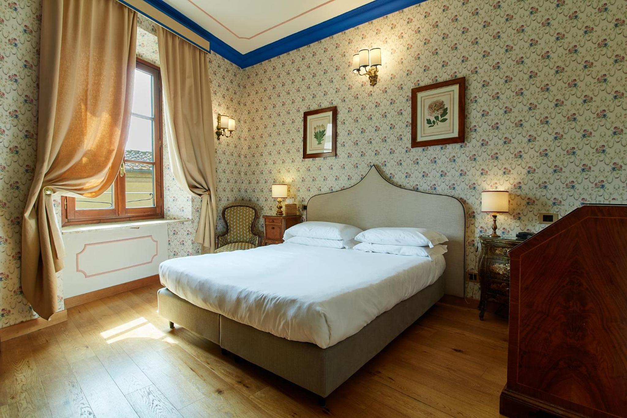 Double or Twin Room with View photo 3
