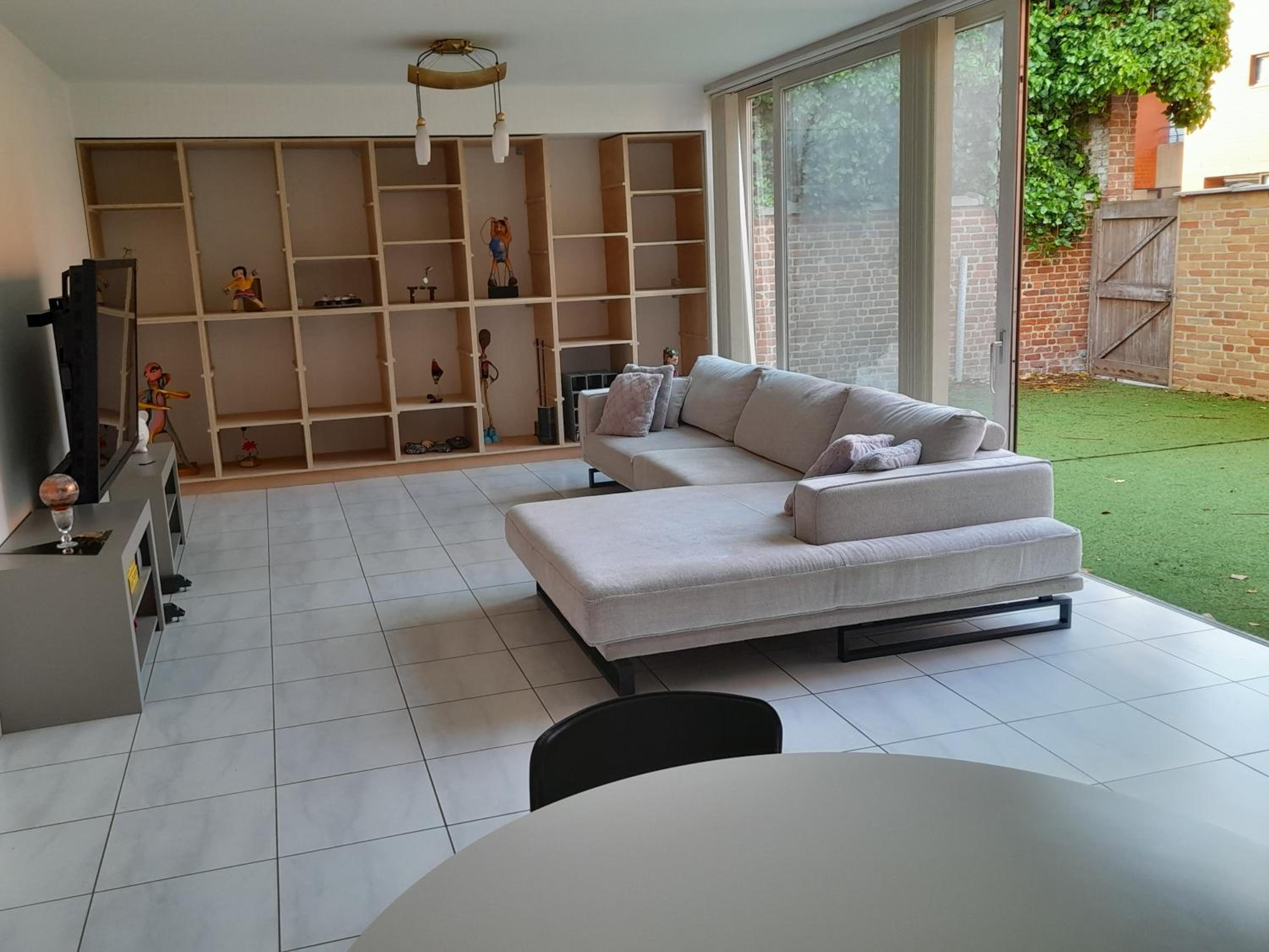 Three-Bedroom House photo 2