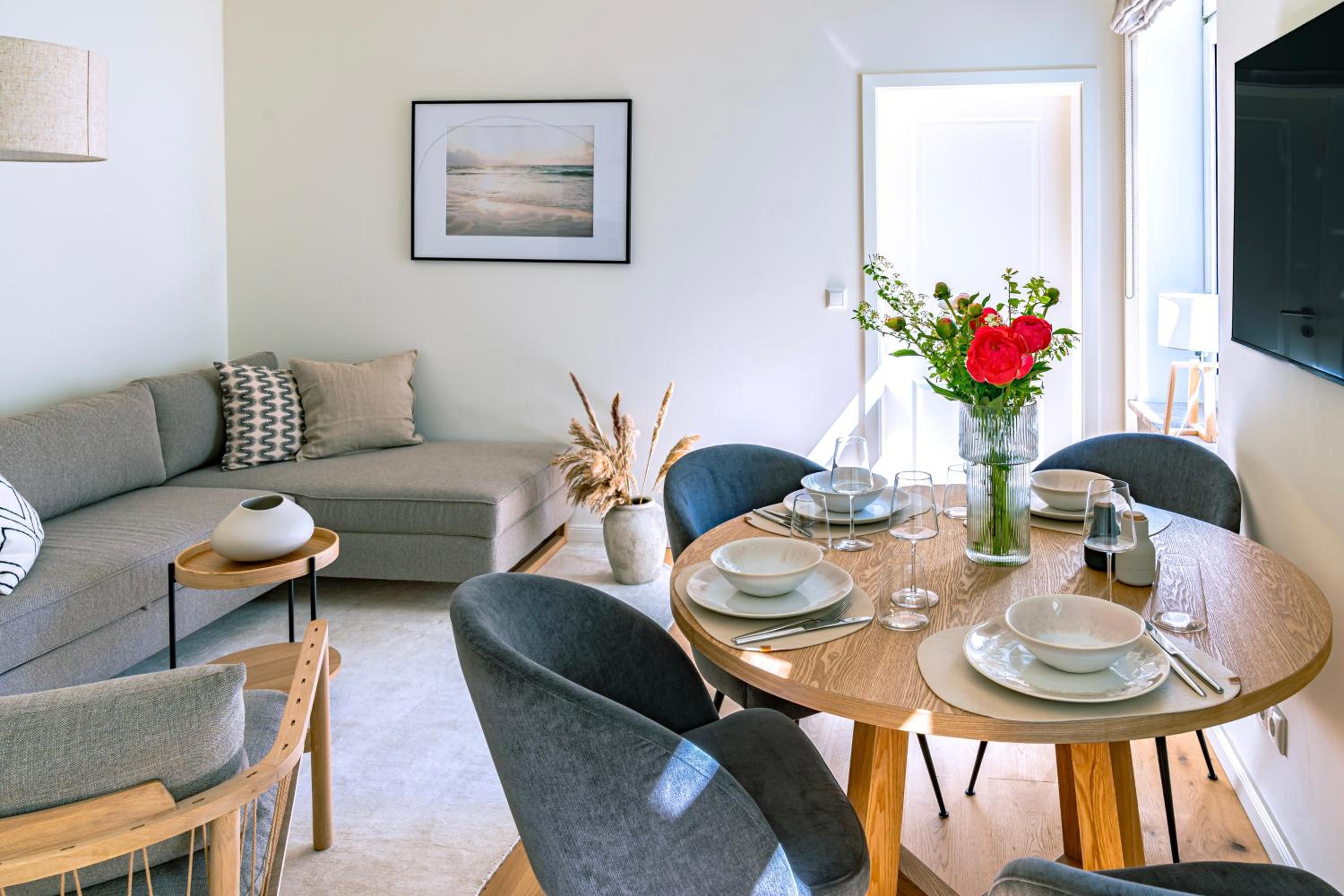 Superior One-Bedroom Apartment with Balcony