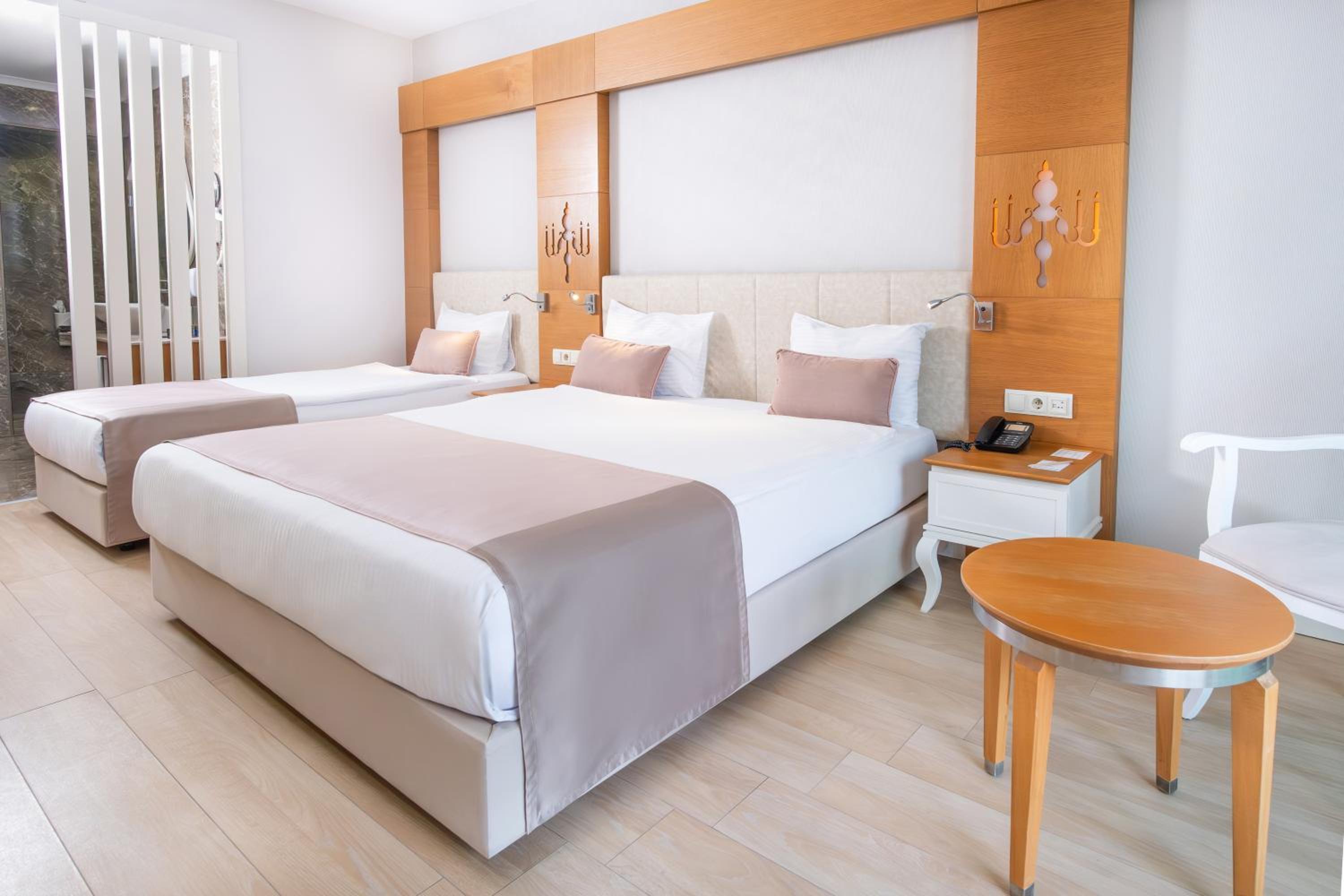 Triple Room with View photo 2