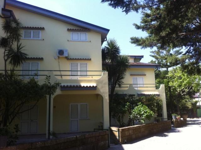 One-Bedroom House photo 2