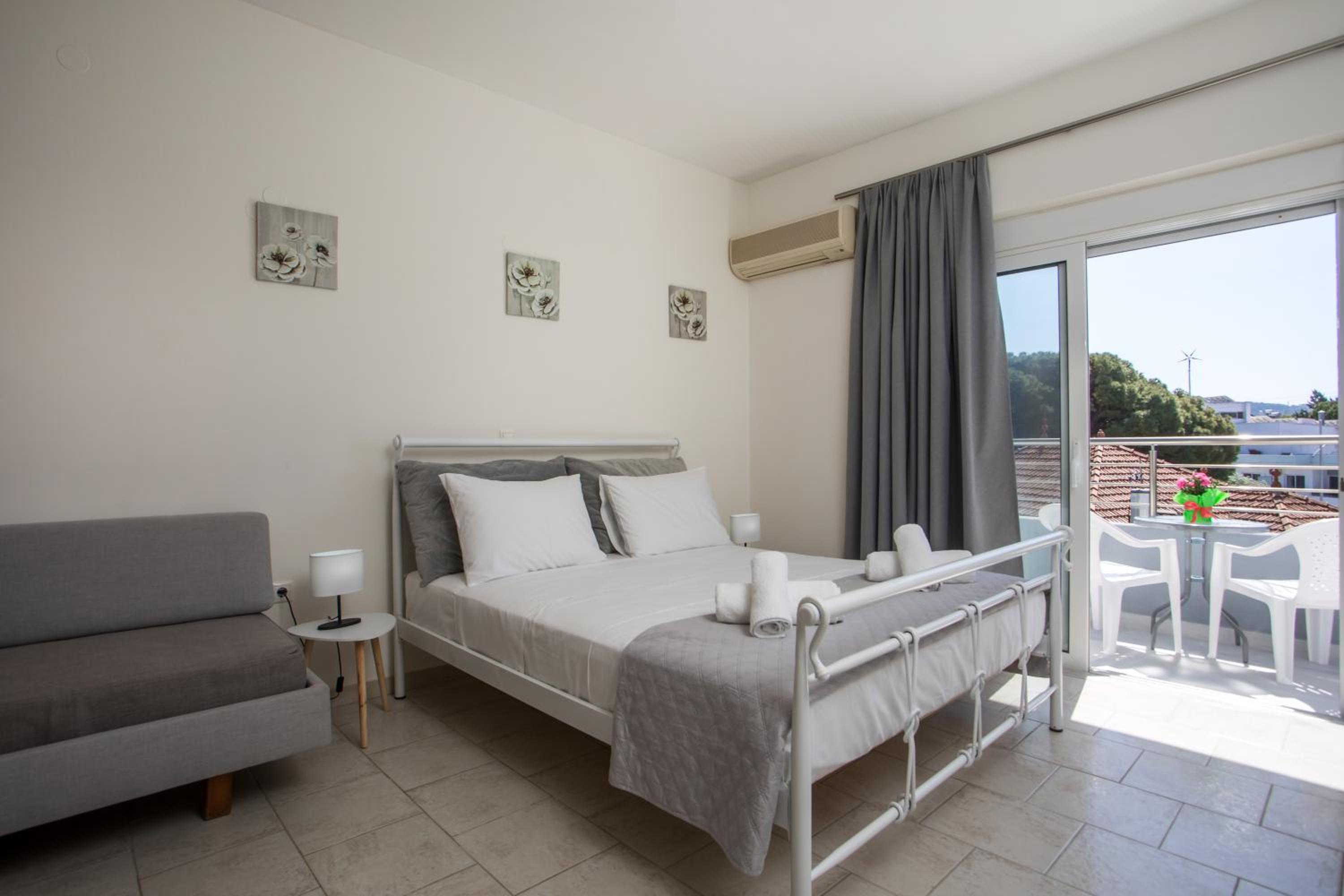 Classic Triple Room