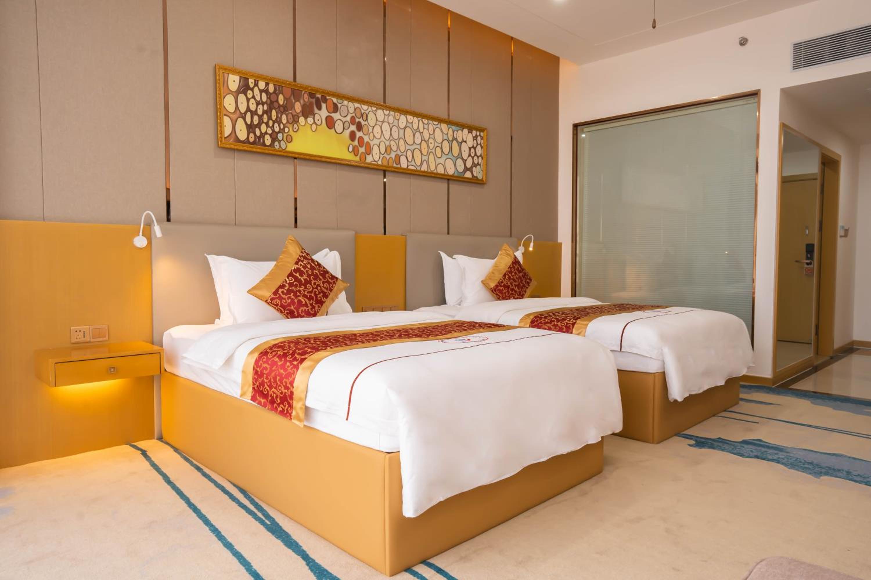 Deluxe Twin Room photo 2