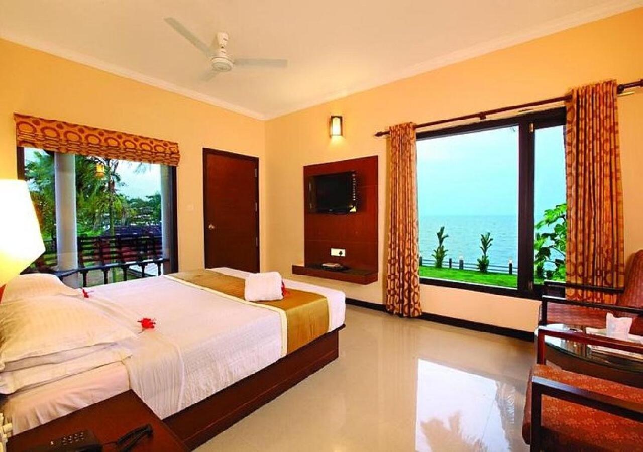 Suite with Lake View