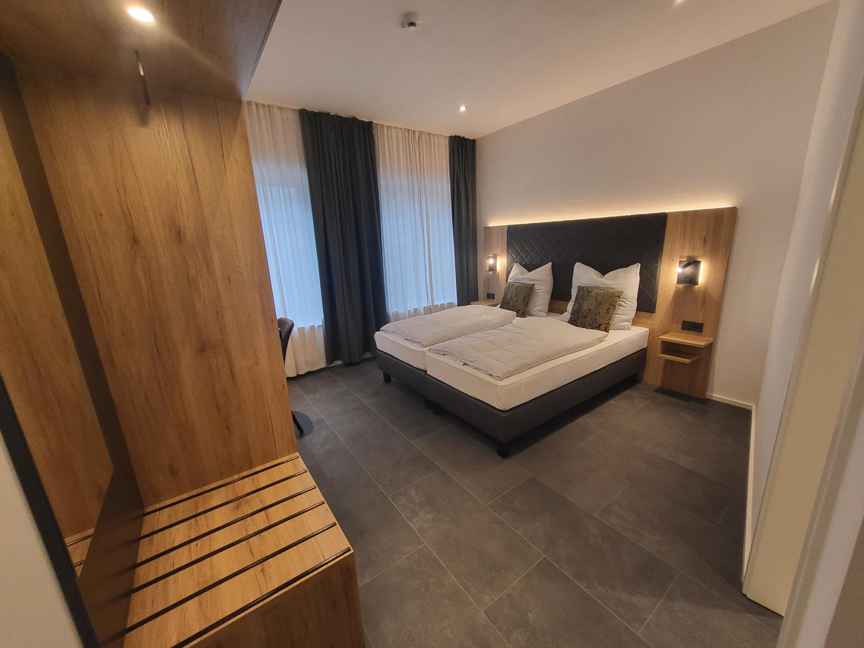 Double Room - Photo 3