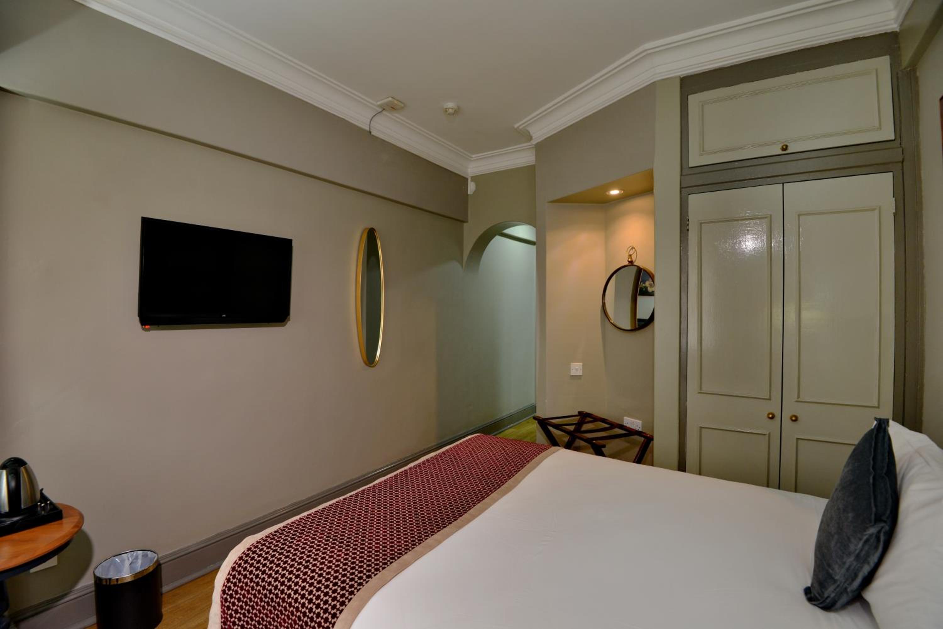Single Room photo 2