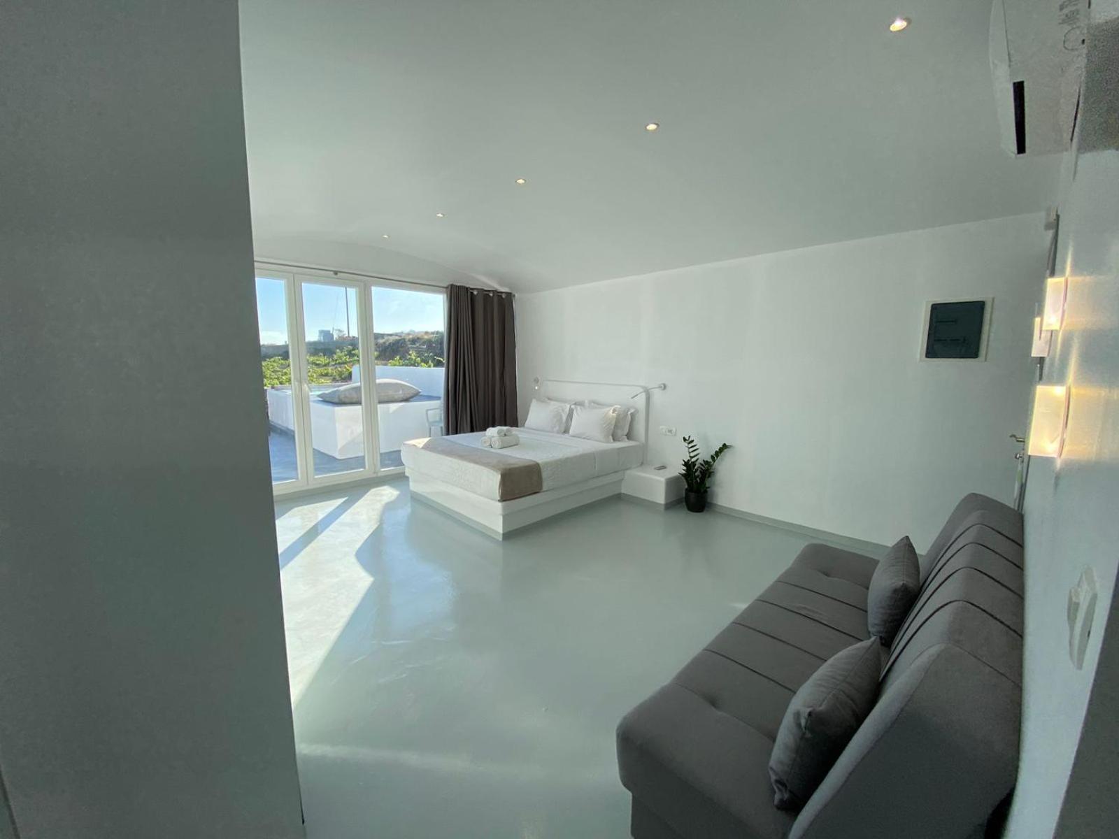 Bright Suite with Hot Tub - Photo 13