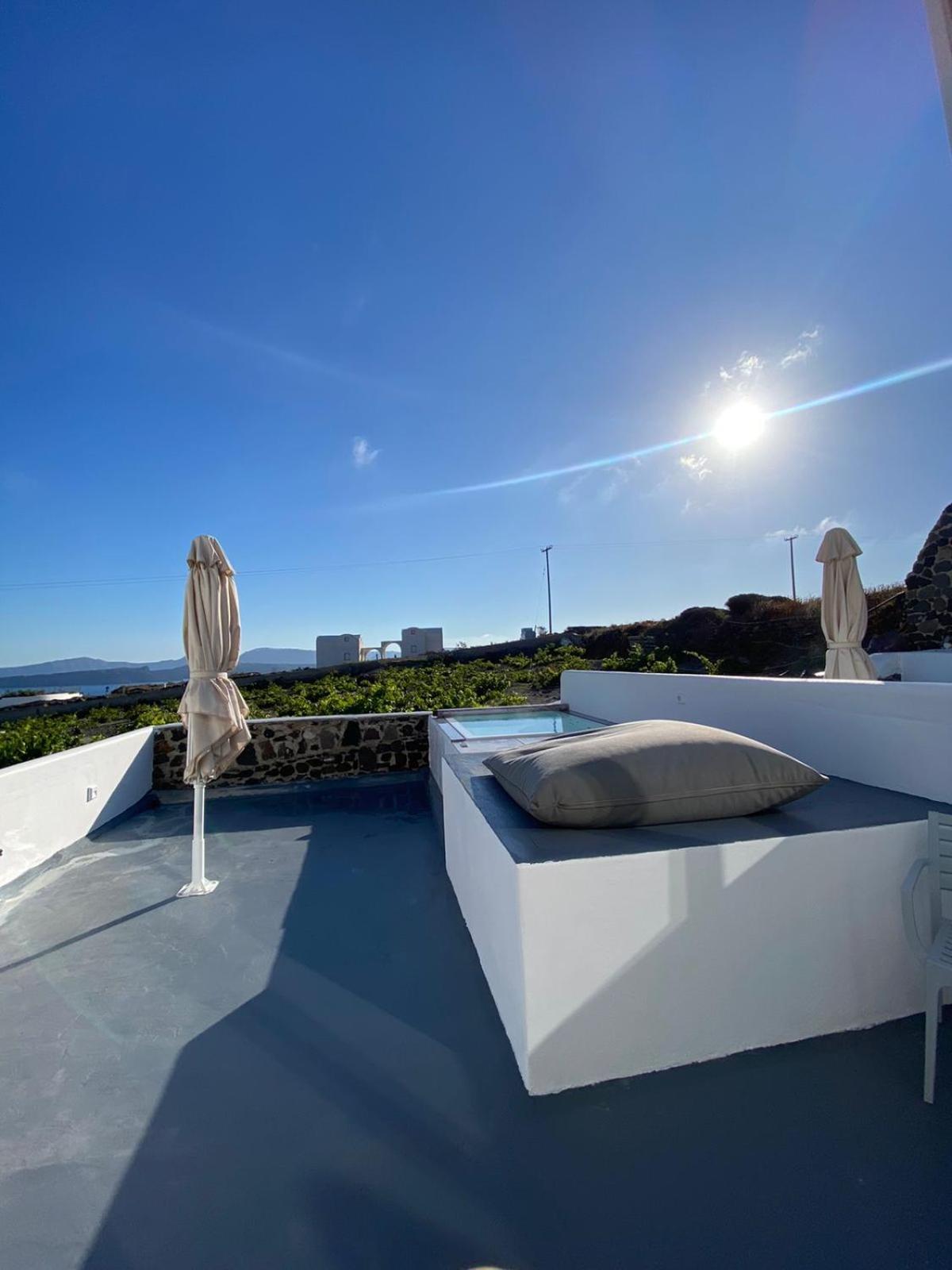 Bright Suite with Hot Tub - Photo 11