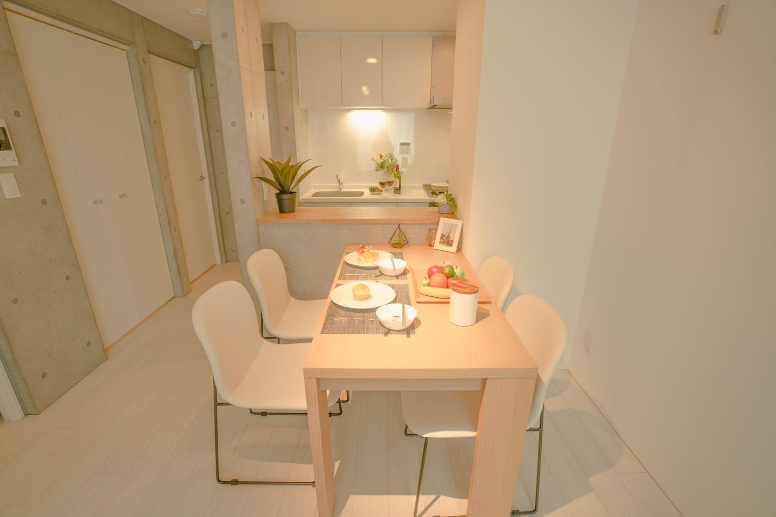 One-Bedroom Apartment photo 2