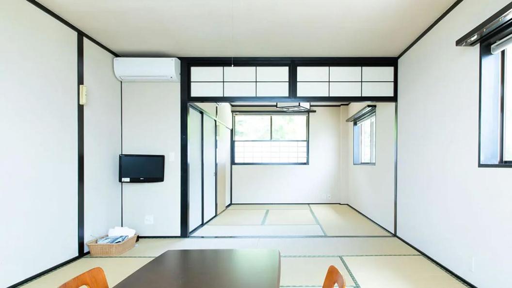 Economy Twin Room