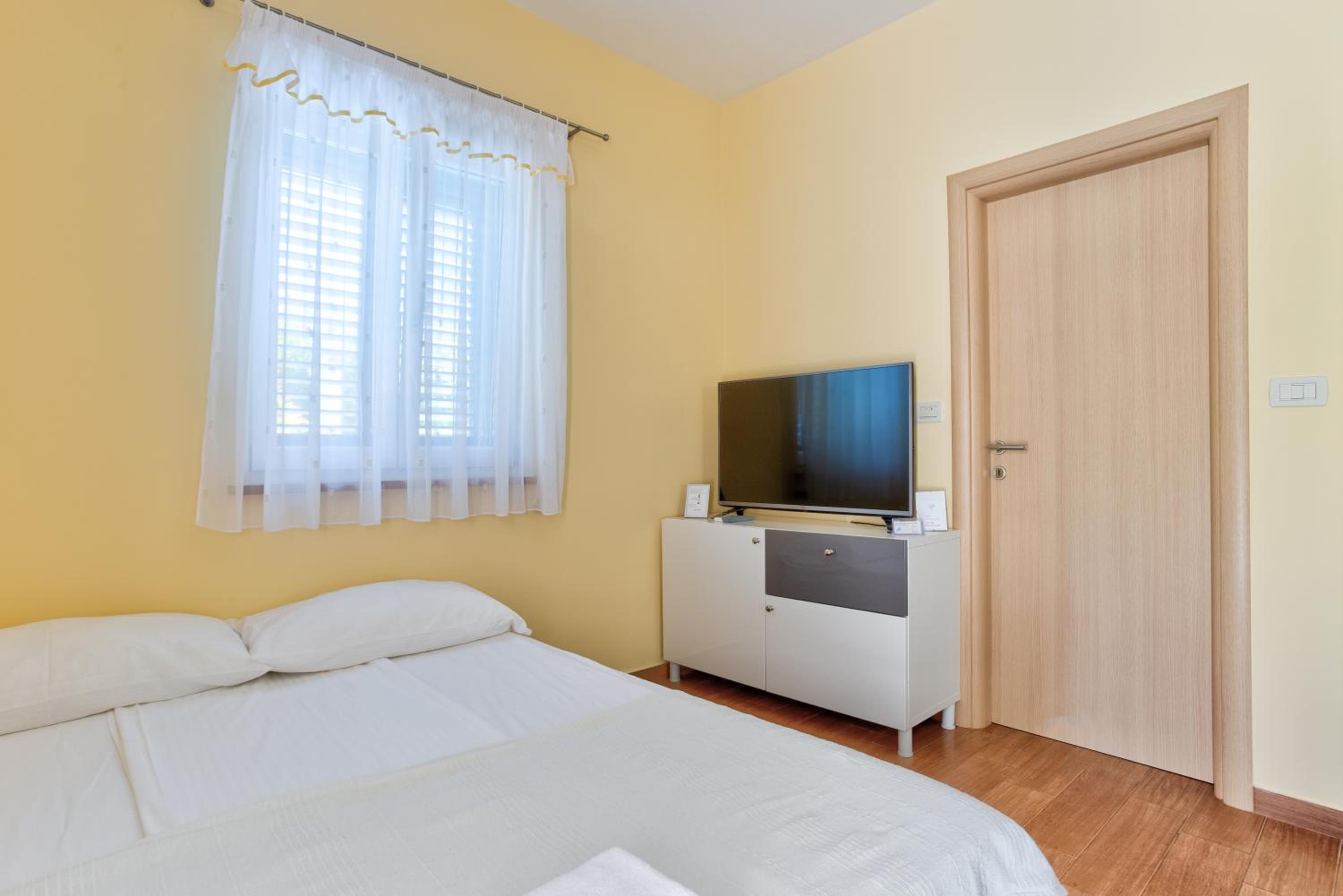 Apartment with View photo 1