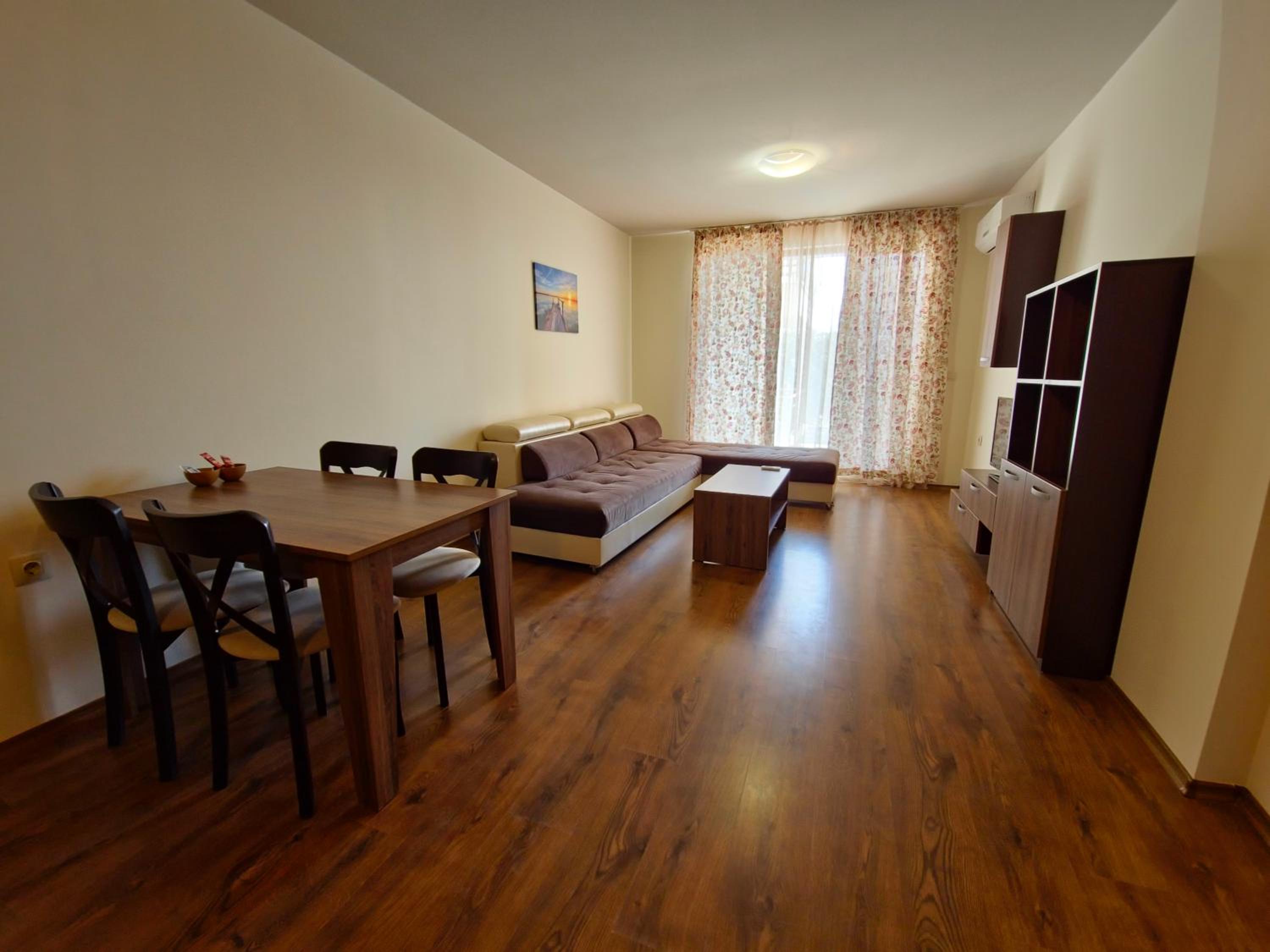 One-Bedroom Apartment with Sea View