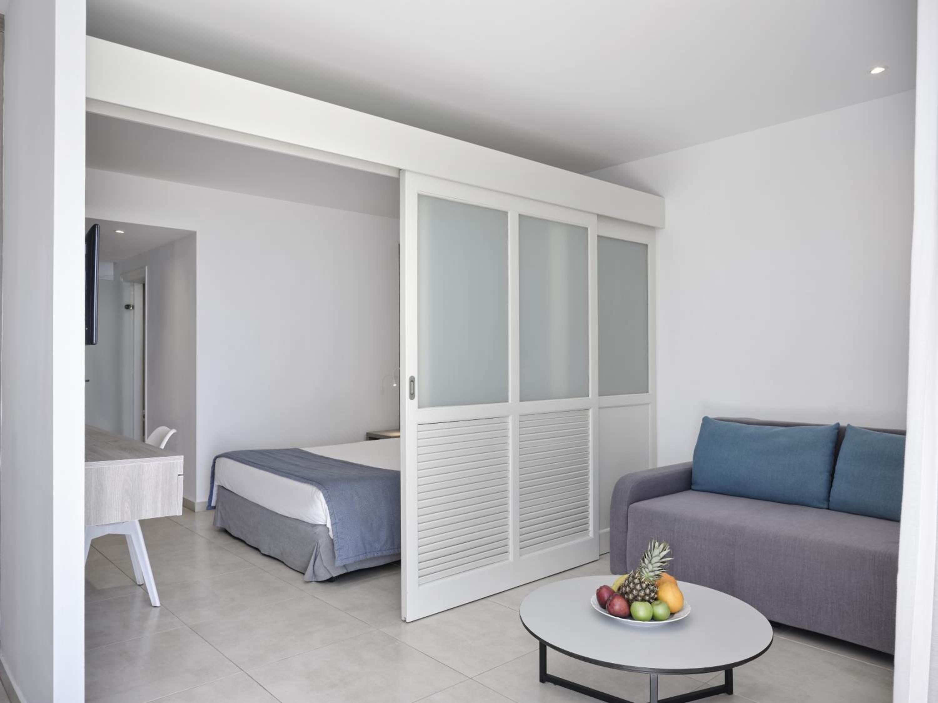 Family Room Sea View (Garden Area) - Photo 1