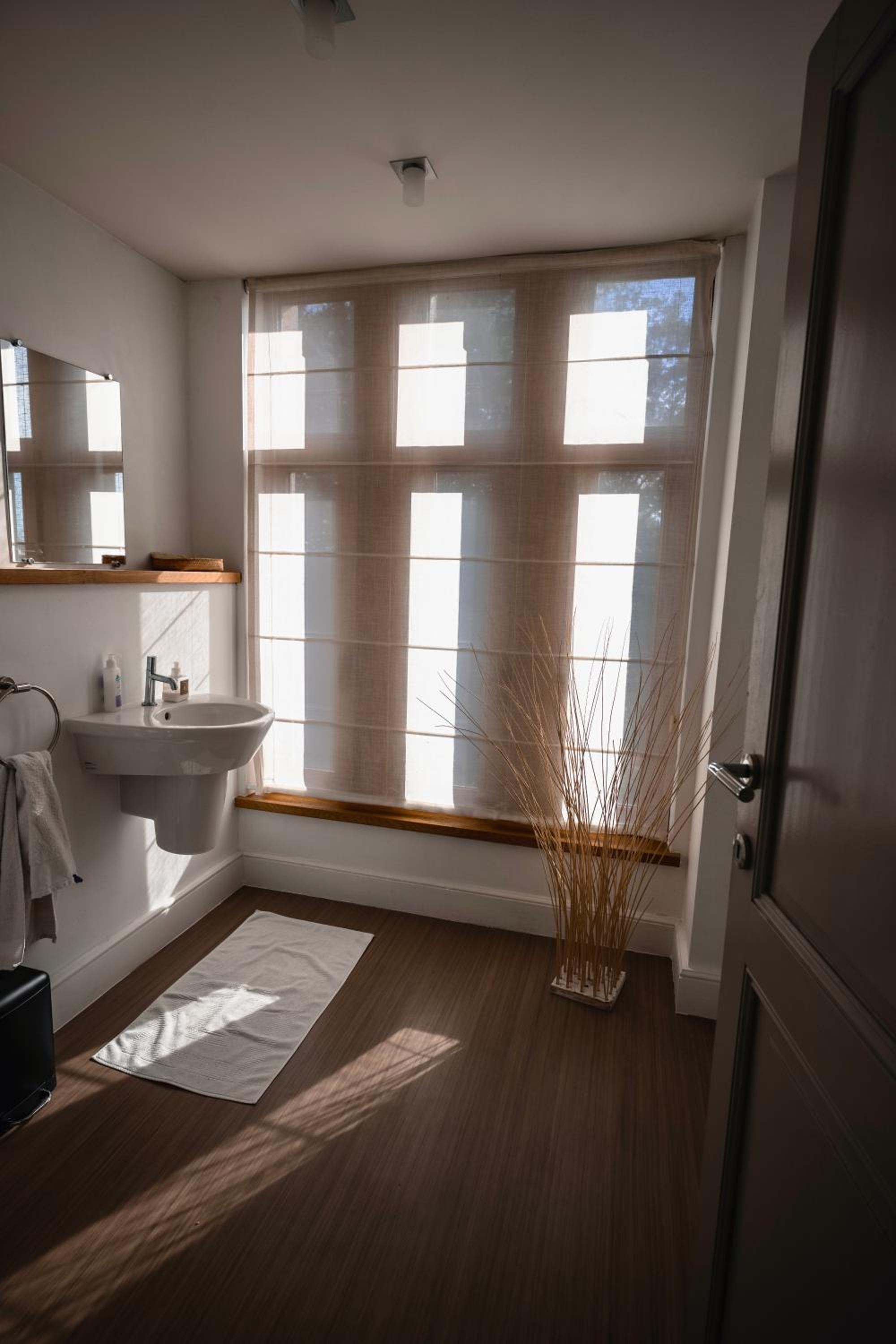 Standard Double Room with Shared Bathroom photo 3