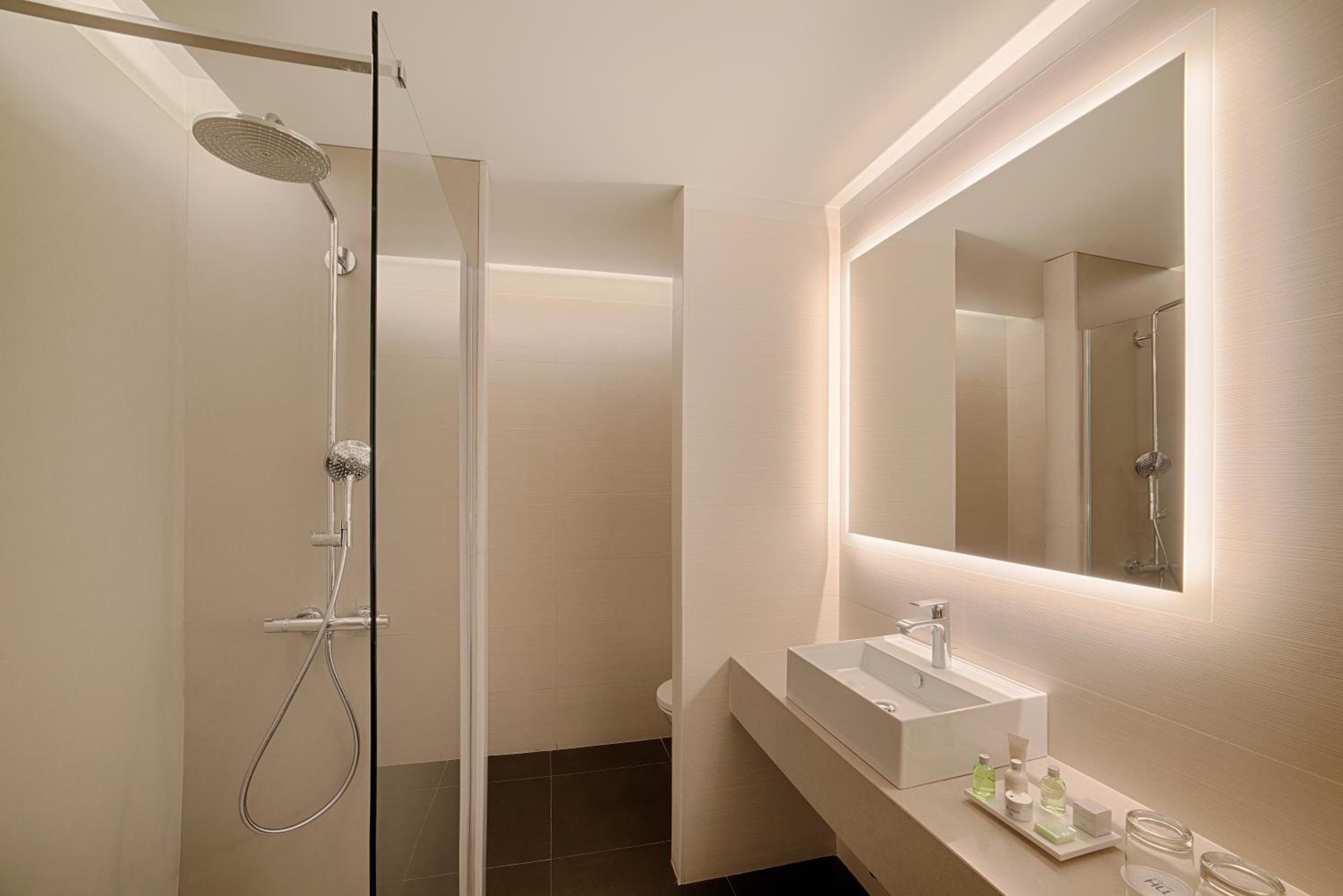 Premium Double or Twin Room - VIP Floor - Photo 3
