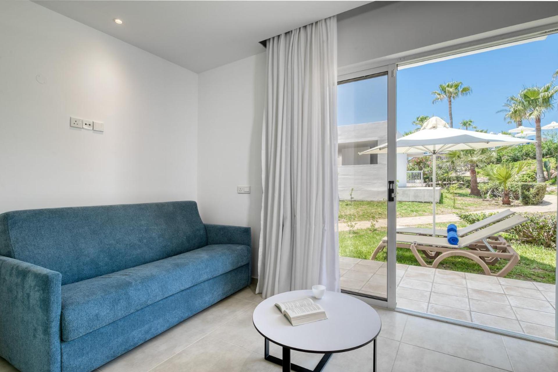 Superior Family Room Sea View (Garden area) - Photo 2