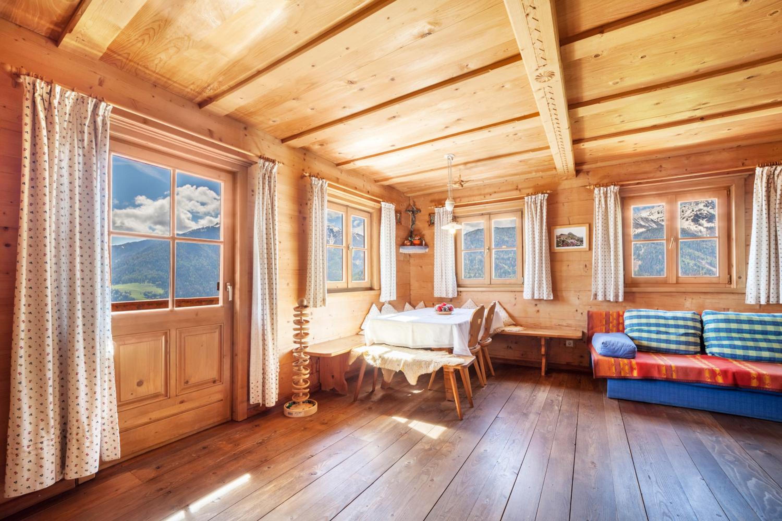 Two-Bedroom Deluxe Apartment with Balcony