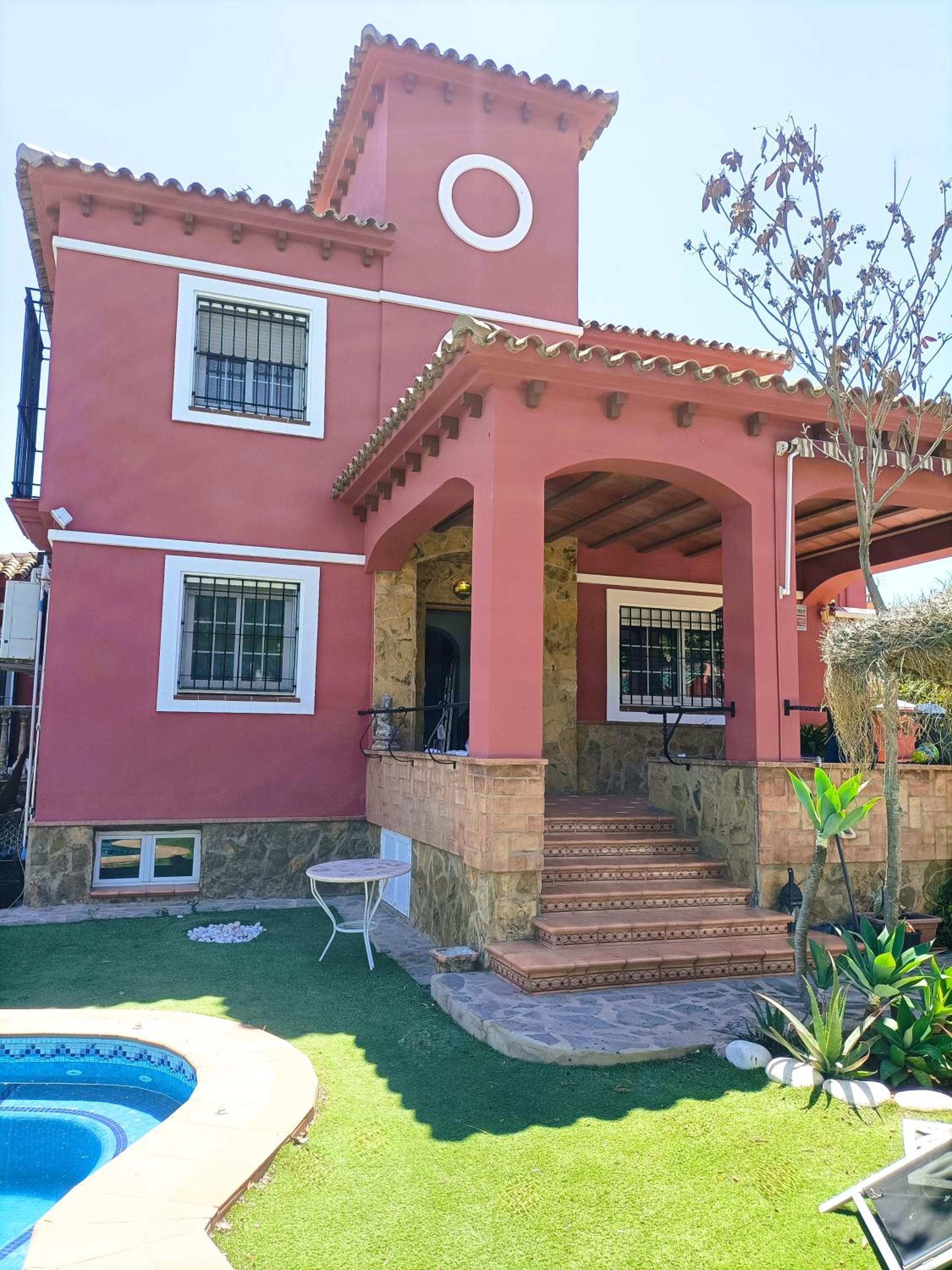 Villa photo 2