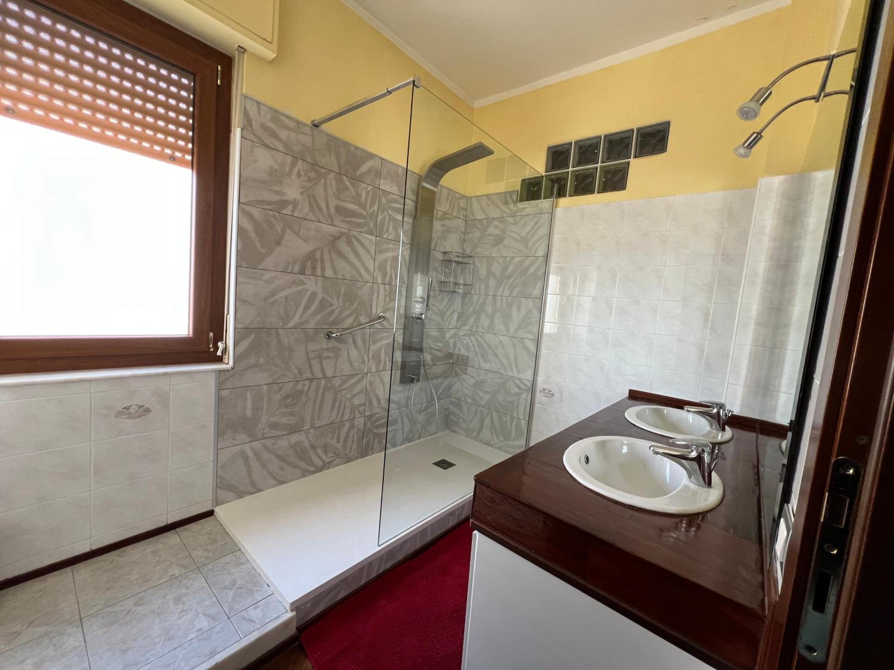 Deluxe Double Room with Sea View - Photo 5