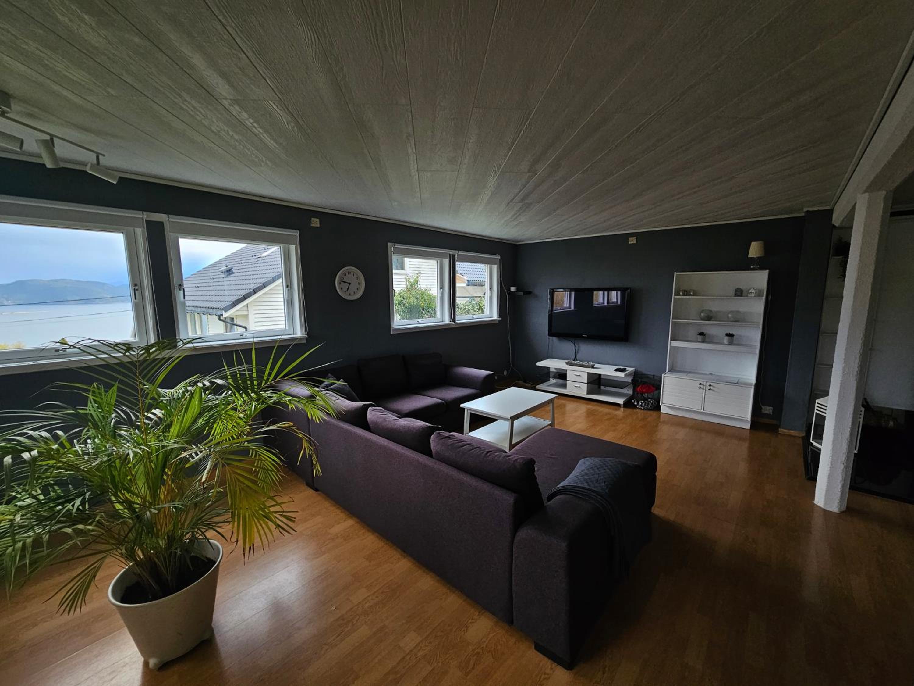 Two-Bedroom Apartment - Photo 14