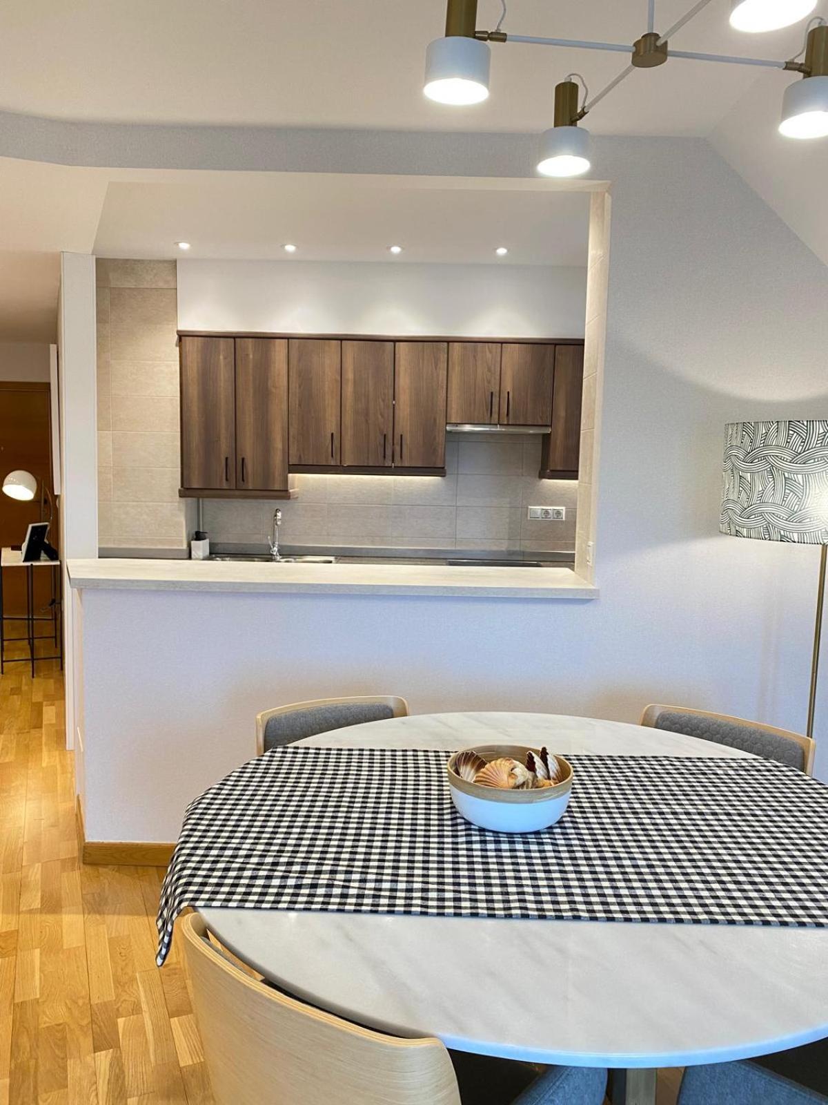 Three-Bedroom Apartment - Photo 9
