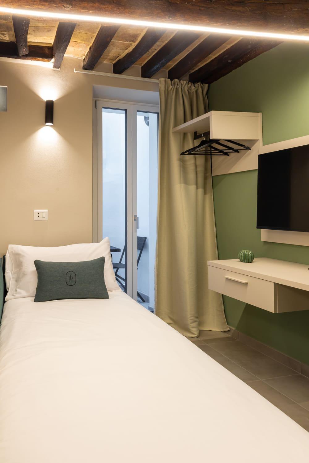Standard Single Room