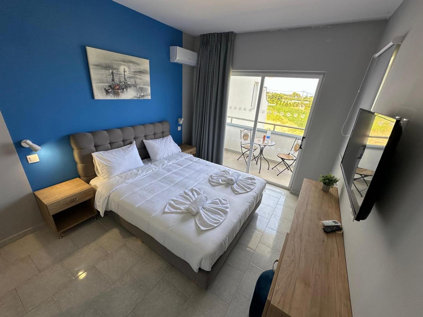 Deluxe Double Room with Sea View photo 3