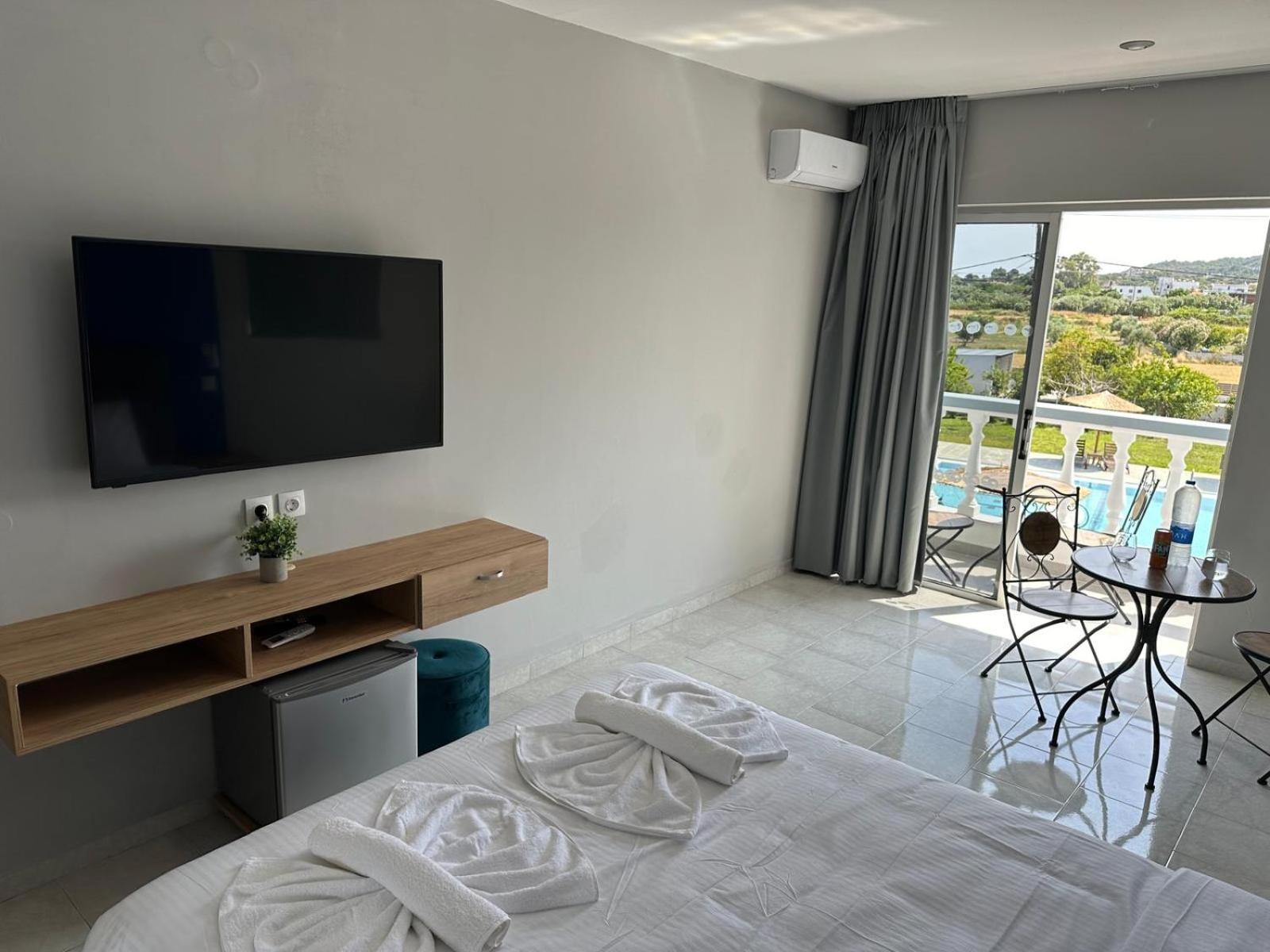 Standard Double Room photo 2