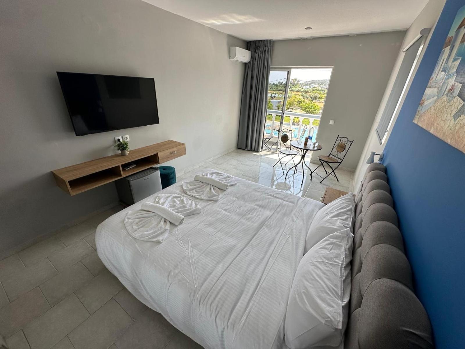 Standard Double Room photo 3