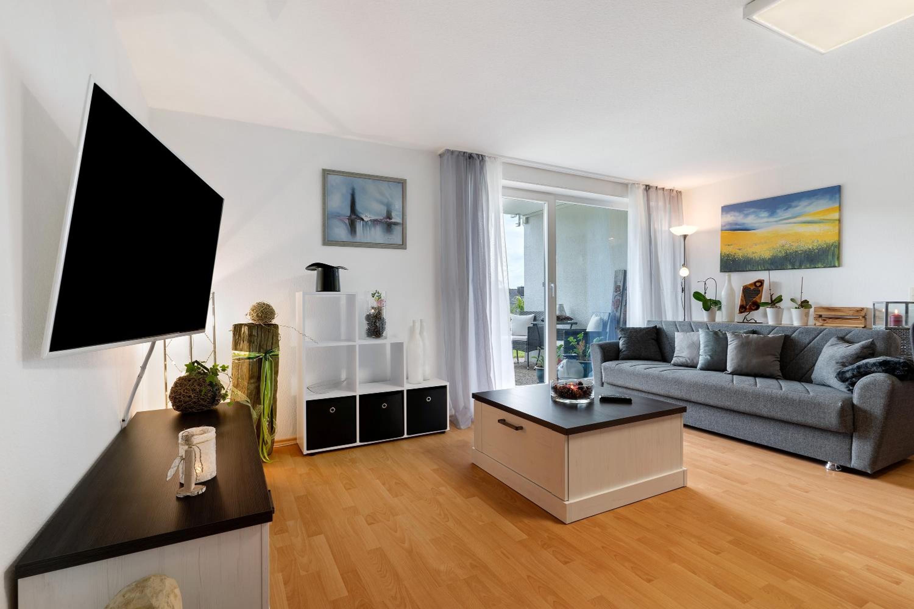 Two-Bedroom Deluxe Apartment with Garden View