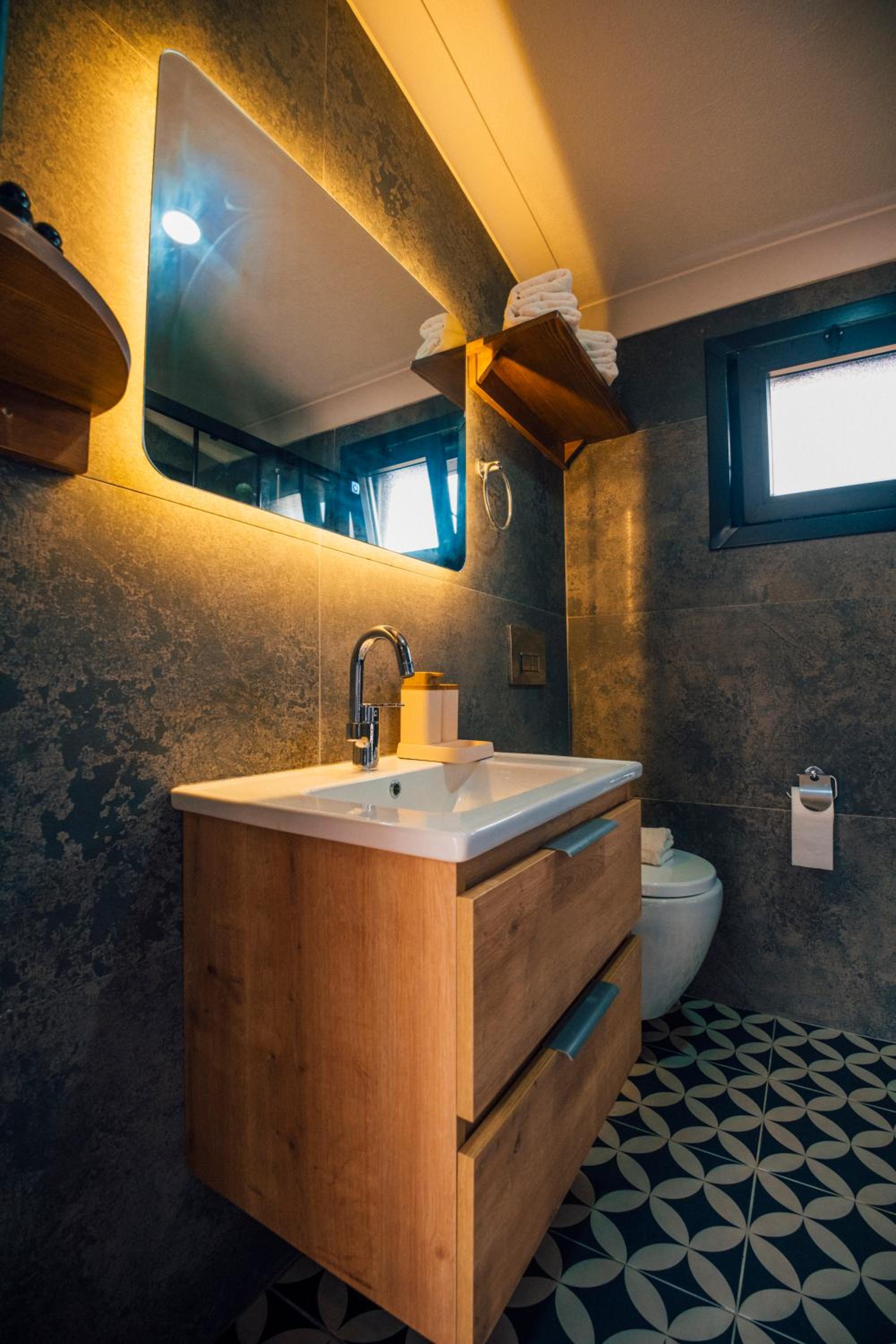 Superior Villa - Photo 17