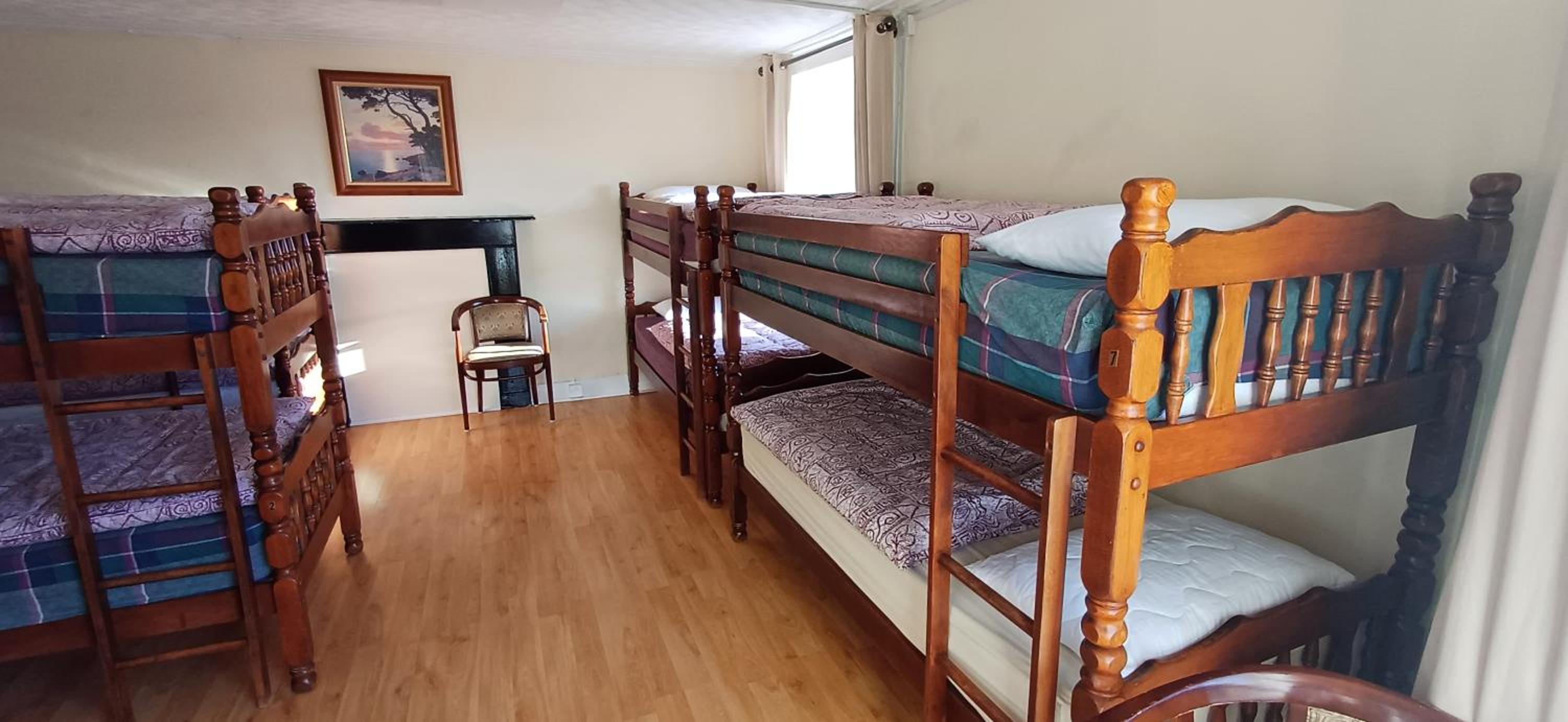 Single Bed in Mixed Dormitory Room