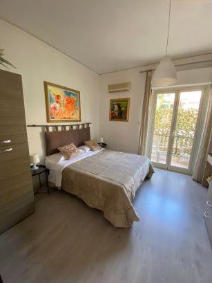 Studio with Balcony photo 1