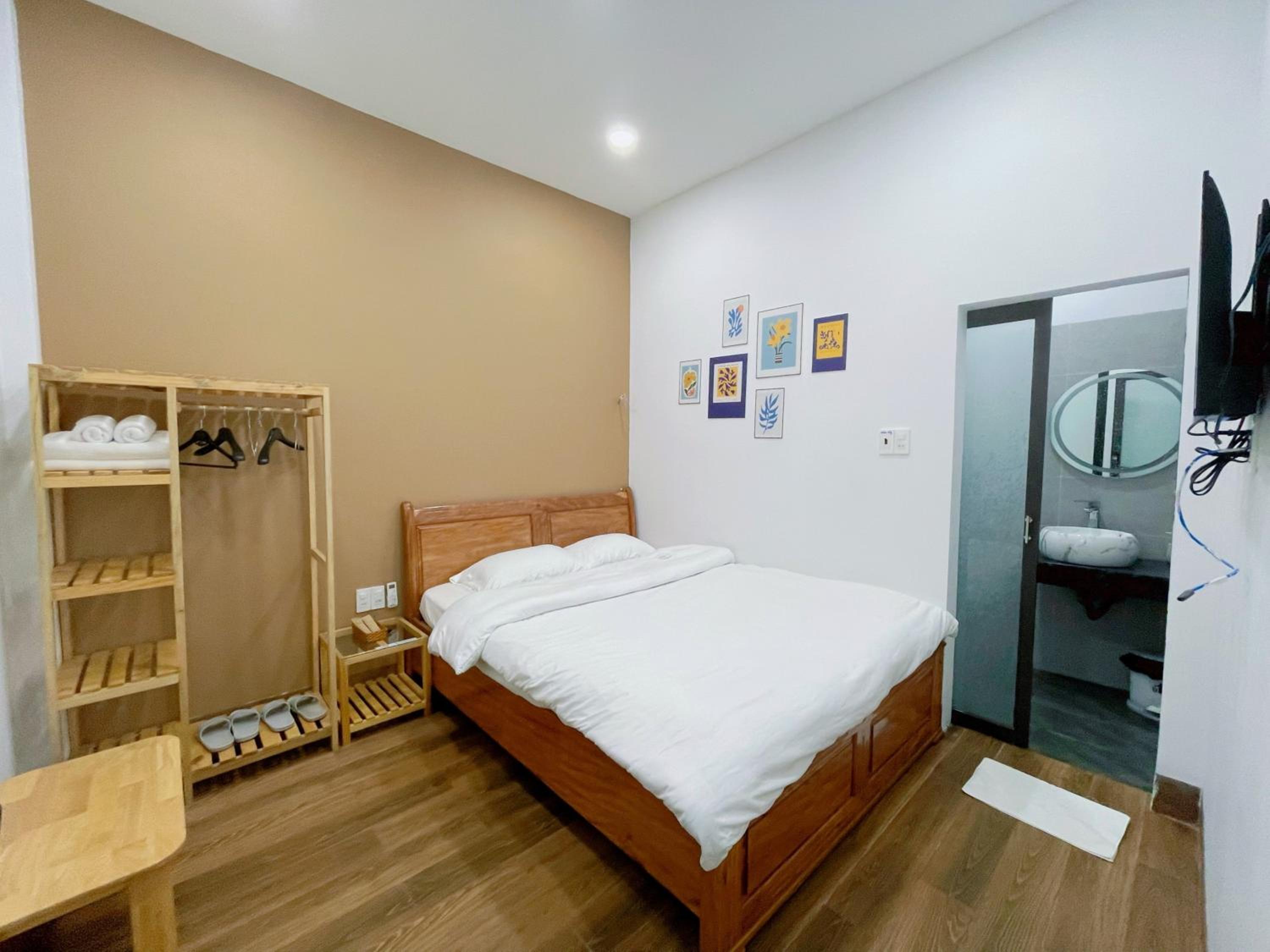 Standard Double Room - Photo 2