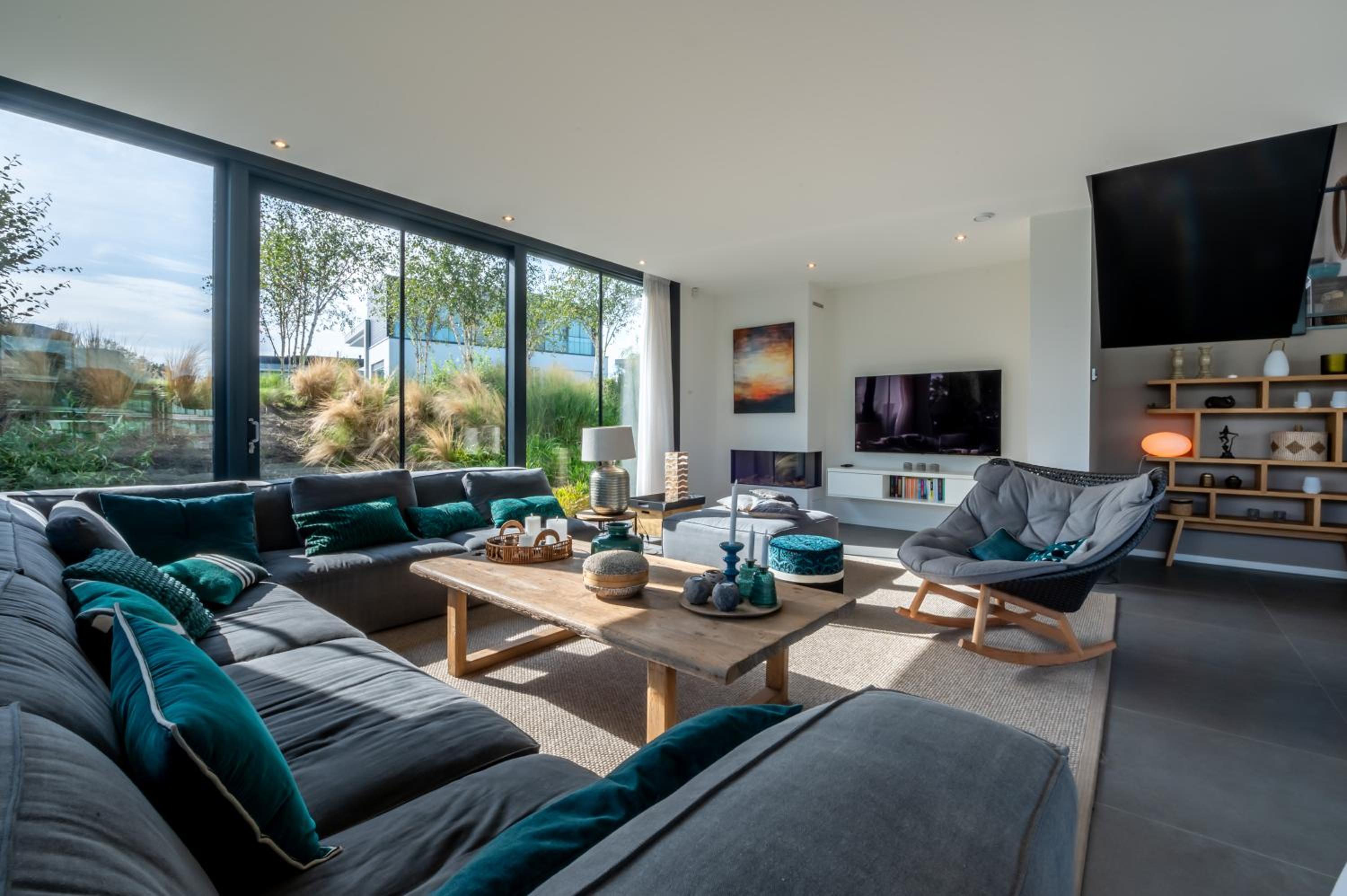 Three-Bedroom Villa photo 2