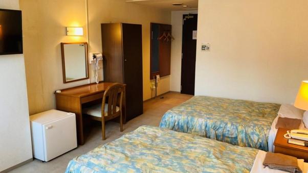 Triple Room - Non-Smoking photo 2