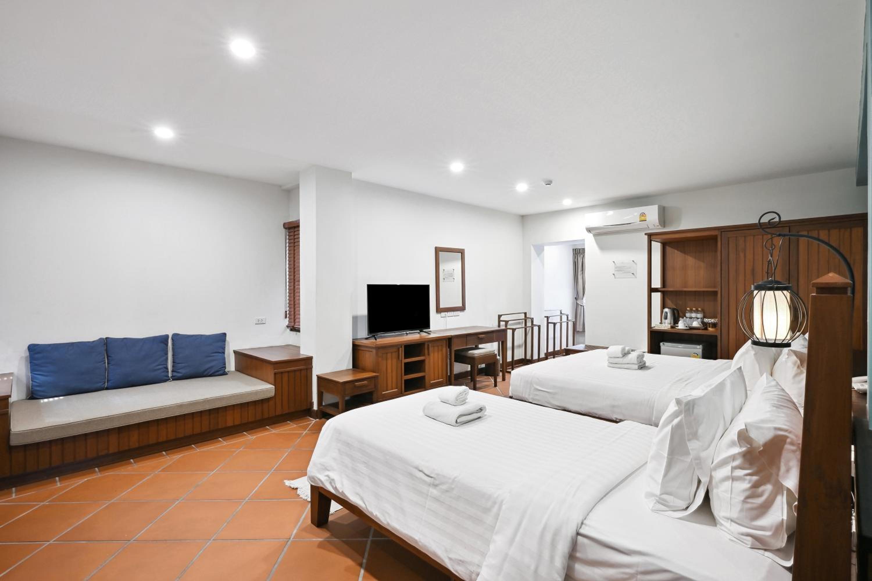 Standard Family Room