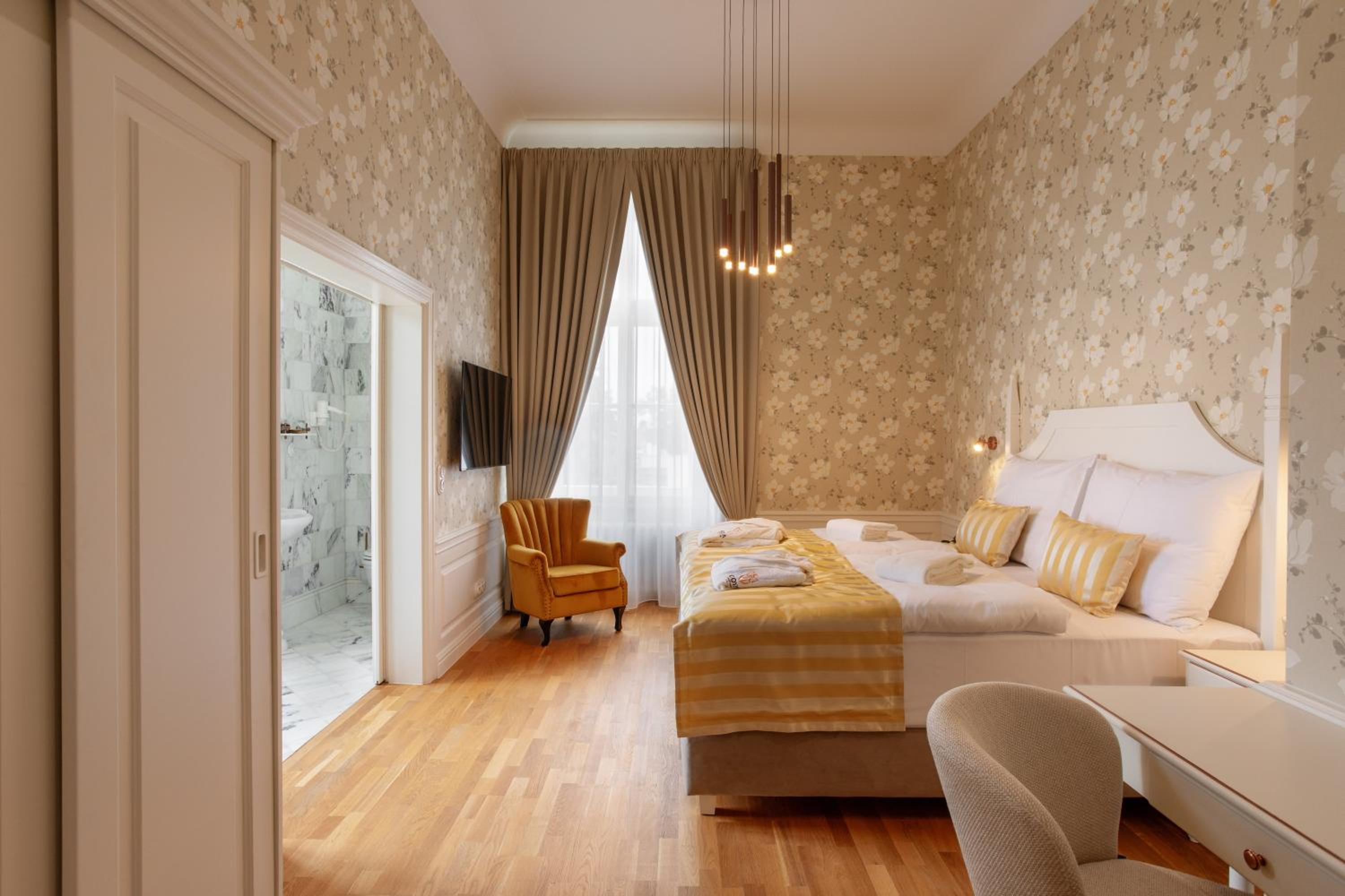 Superior Double Room photo 1