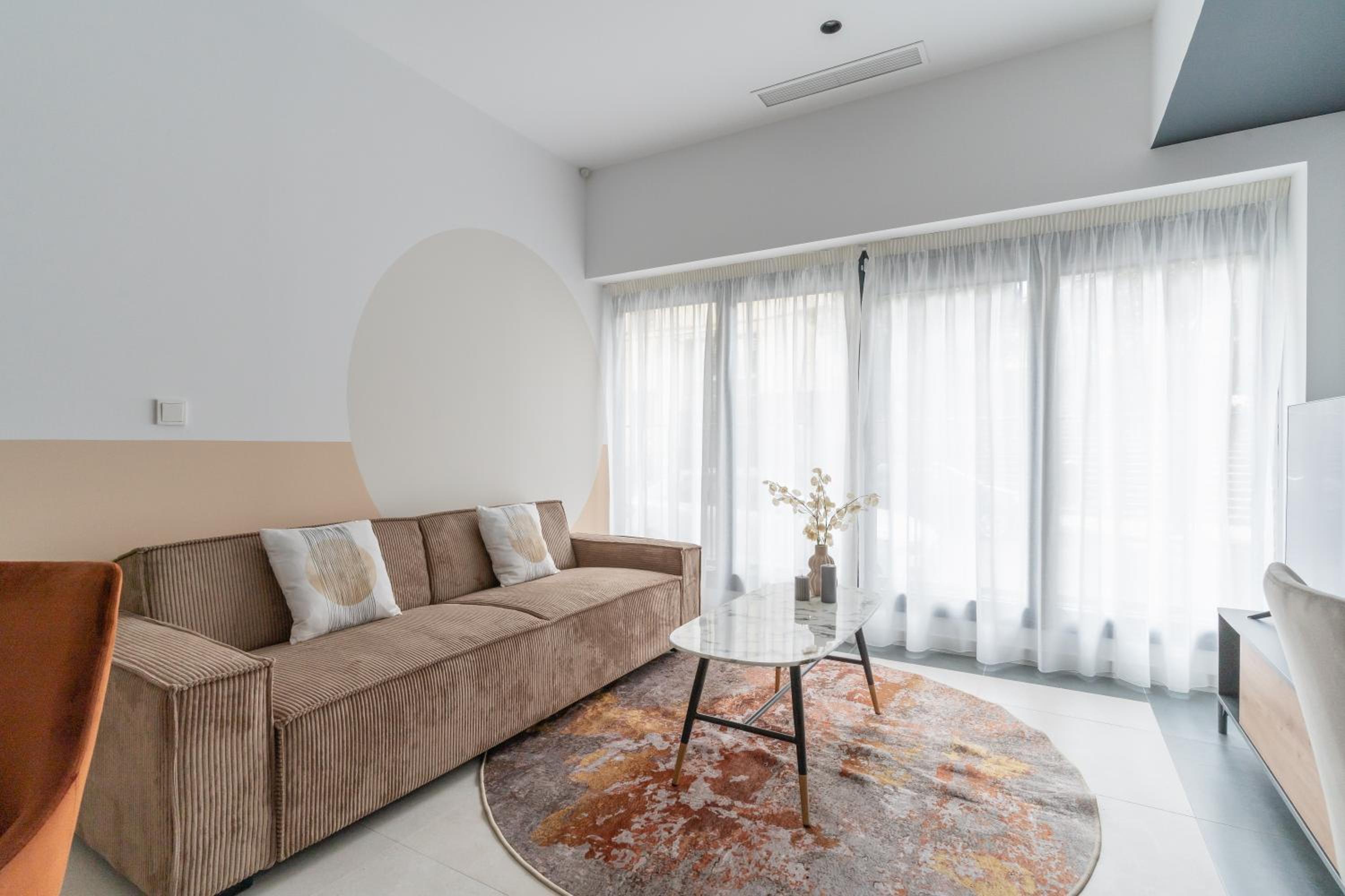 One-Bedroom Apartment 2