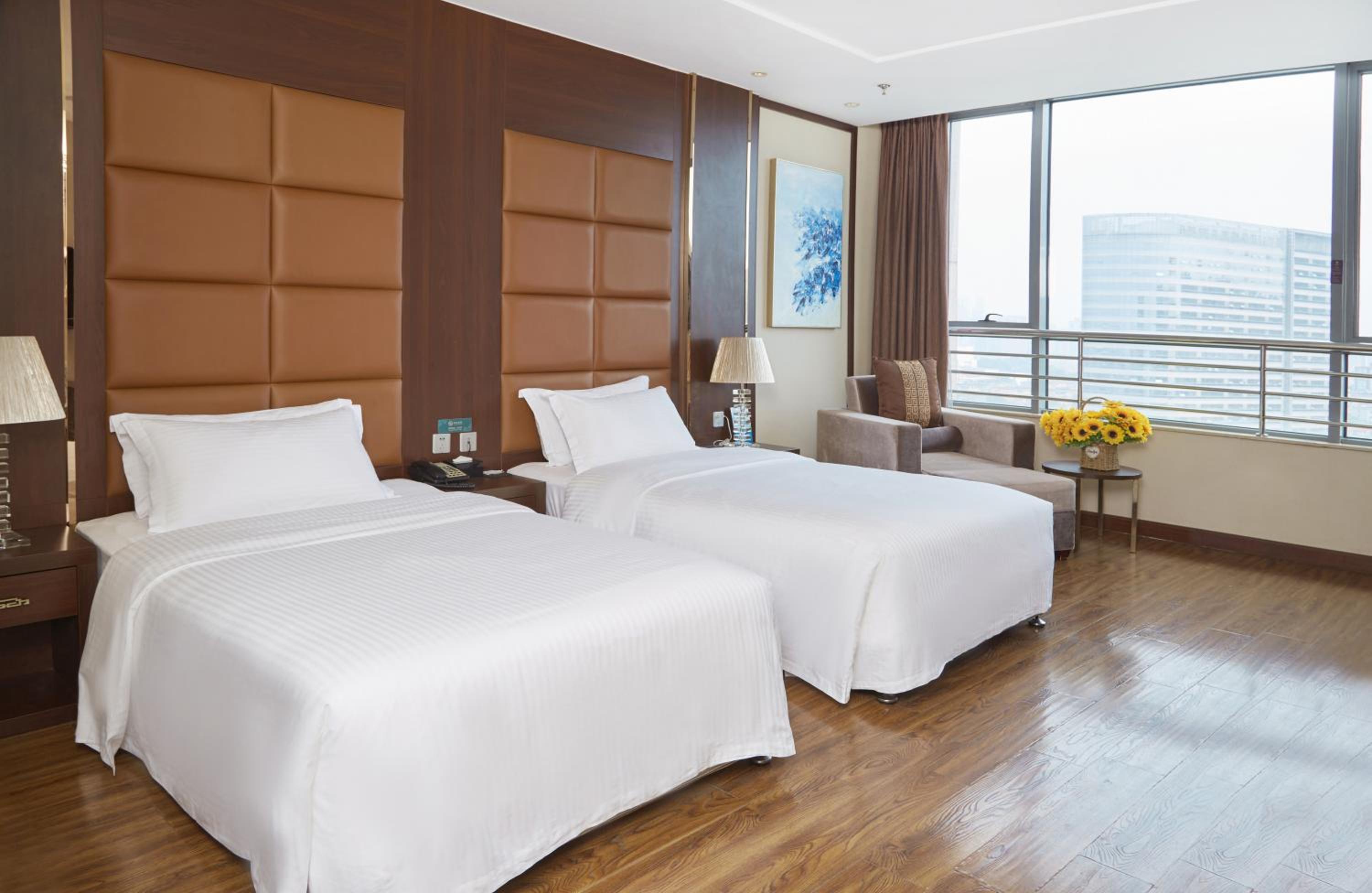 Business Twin Room photo 3