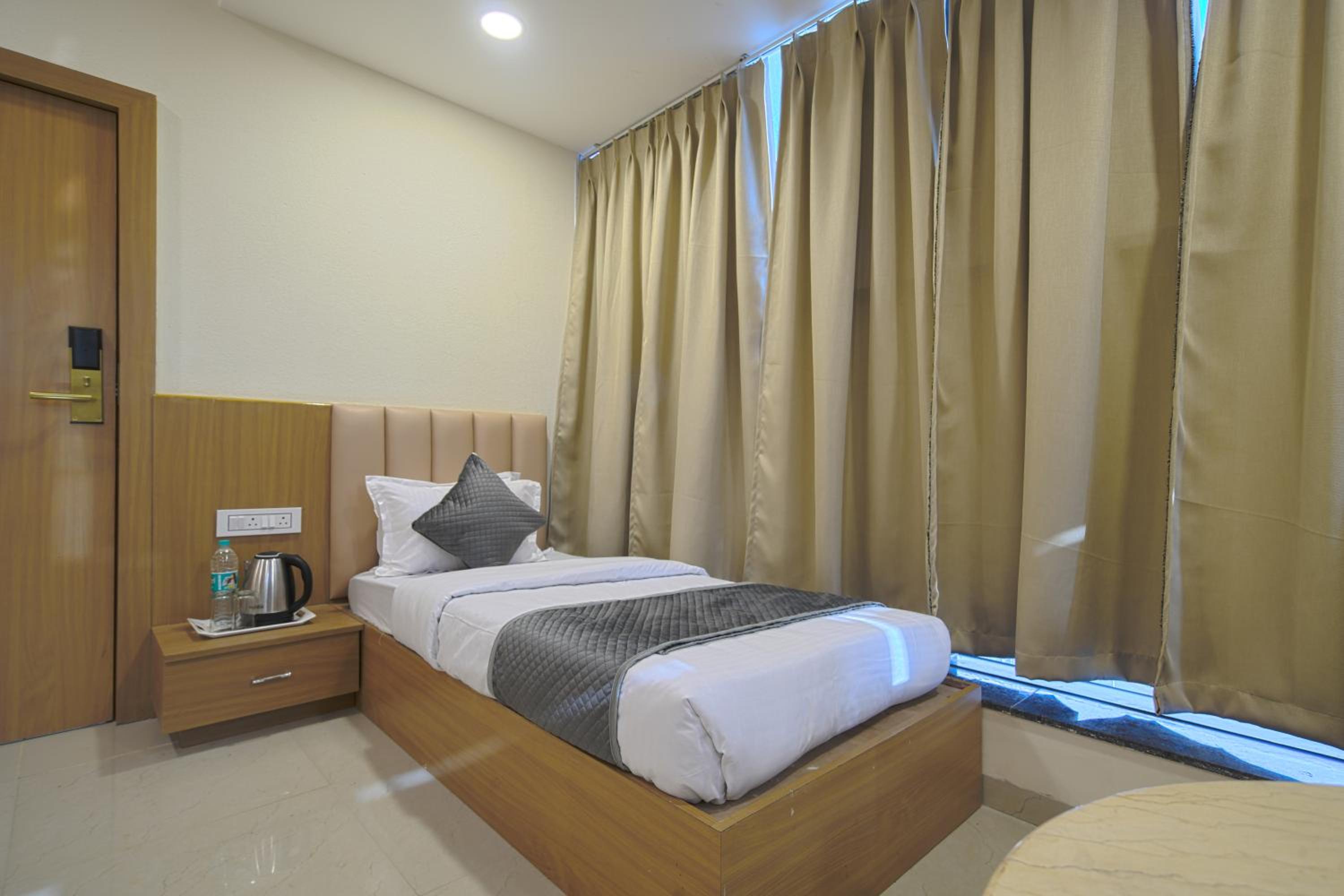 Superior Triple Room - Photo 3