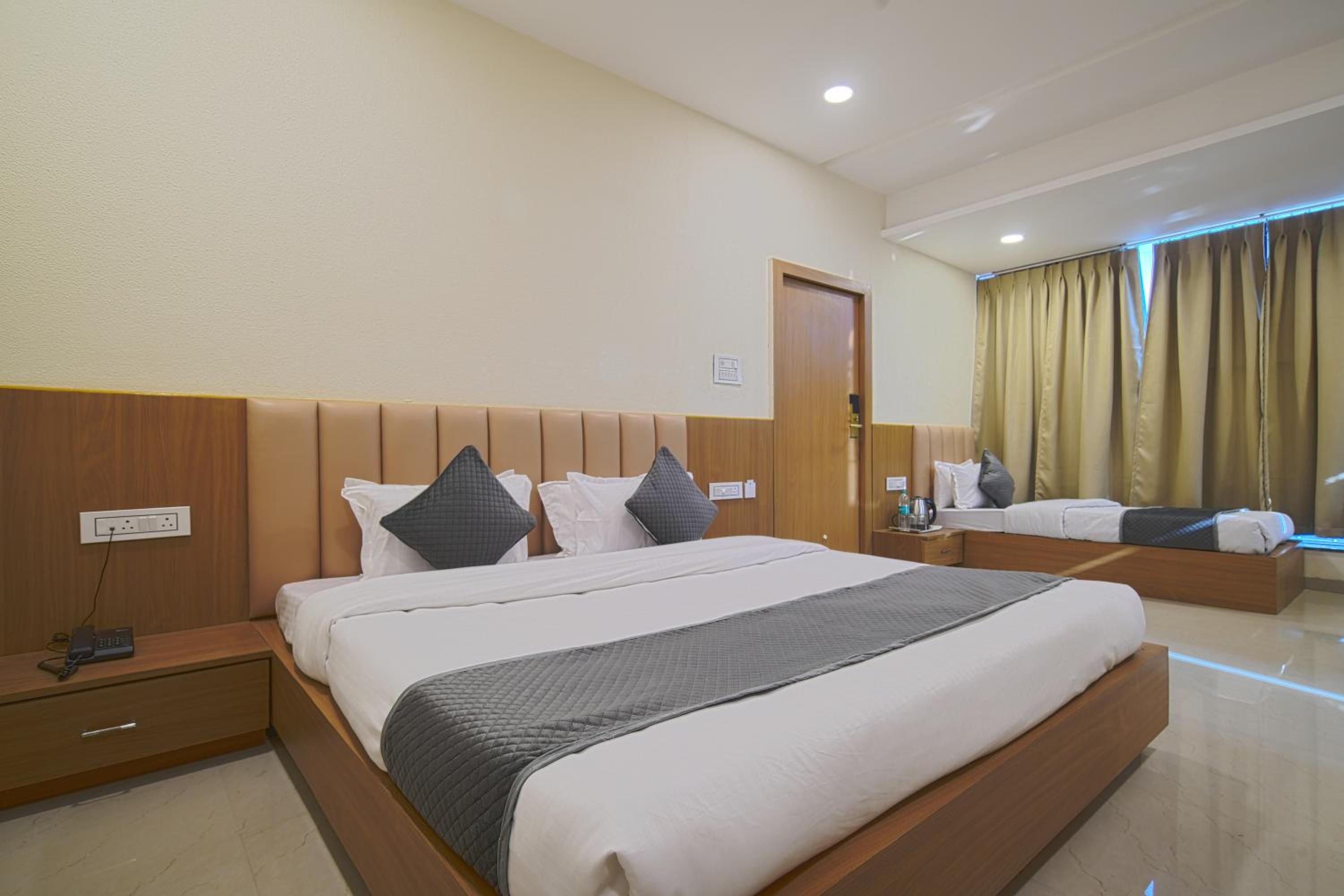 Superior Triple Room - Photo 12